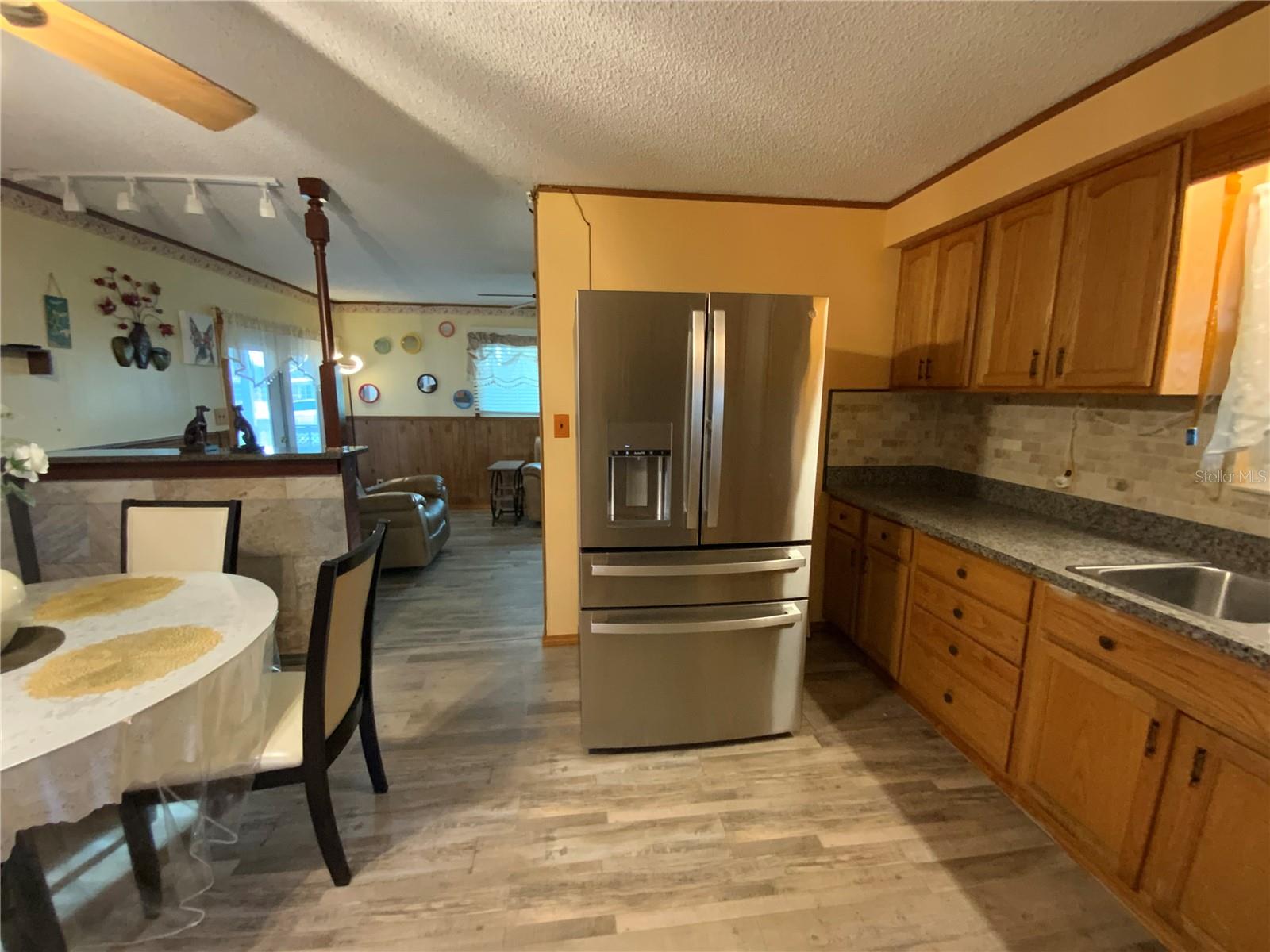 LAKE MARIANA ACRES - Residential