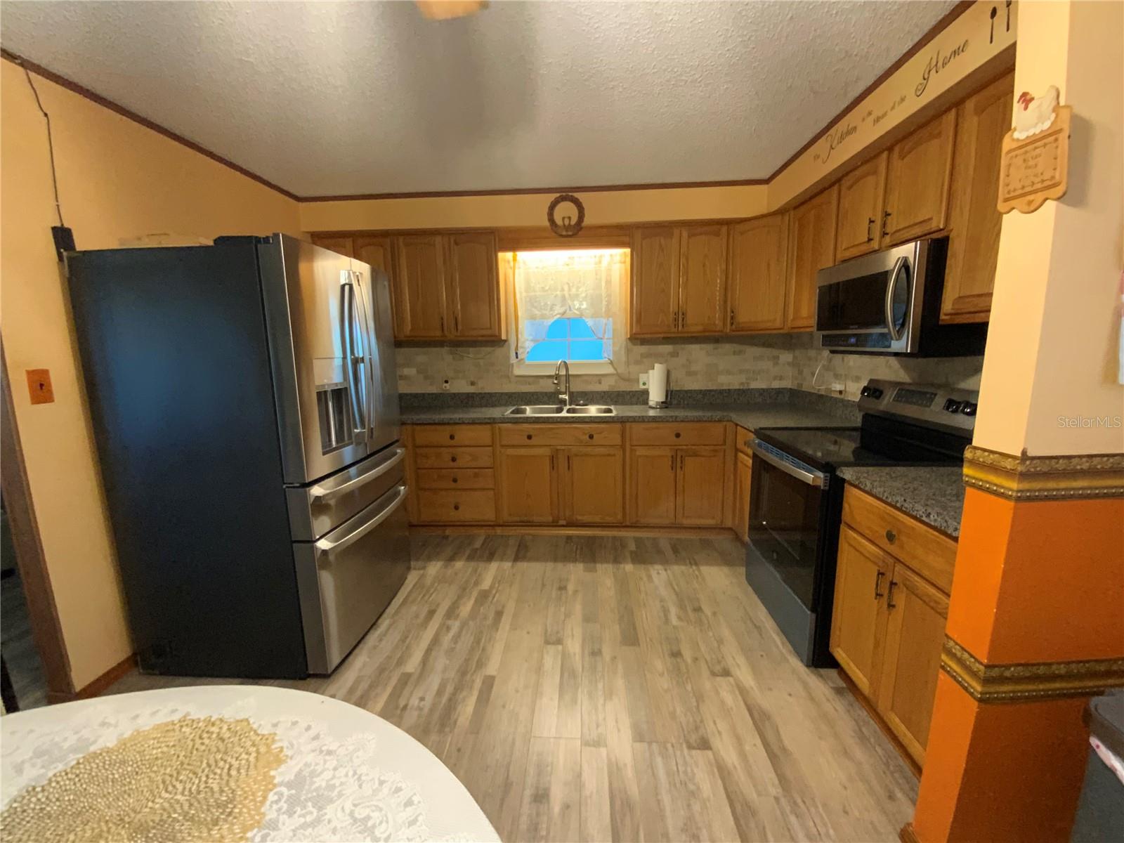 LAKE MARIANA ACRES - Residential