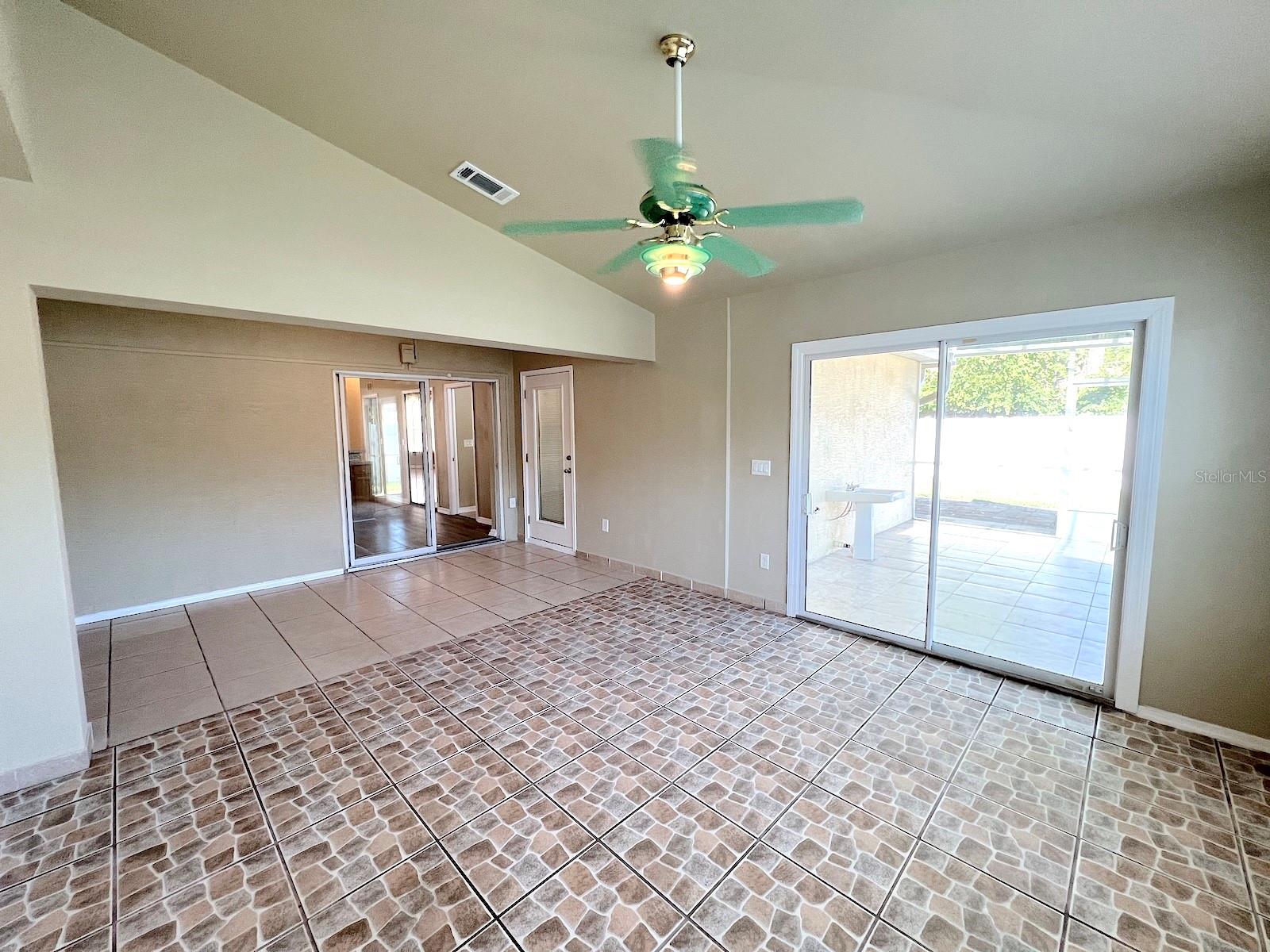 PALM COAST SEC 33 - Residential Lease