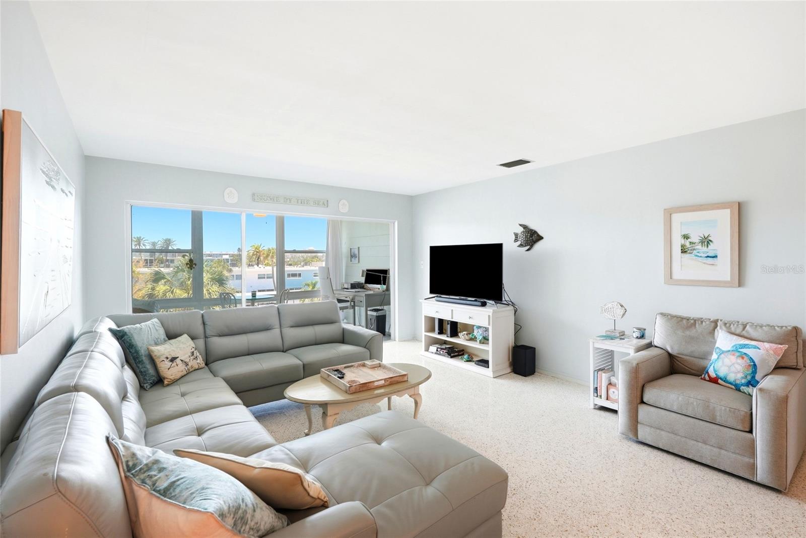 SYLVETTE CONDO - Residential