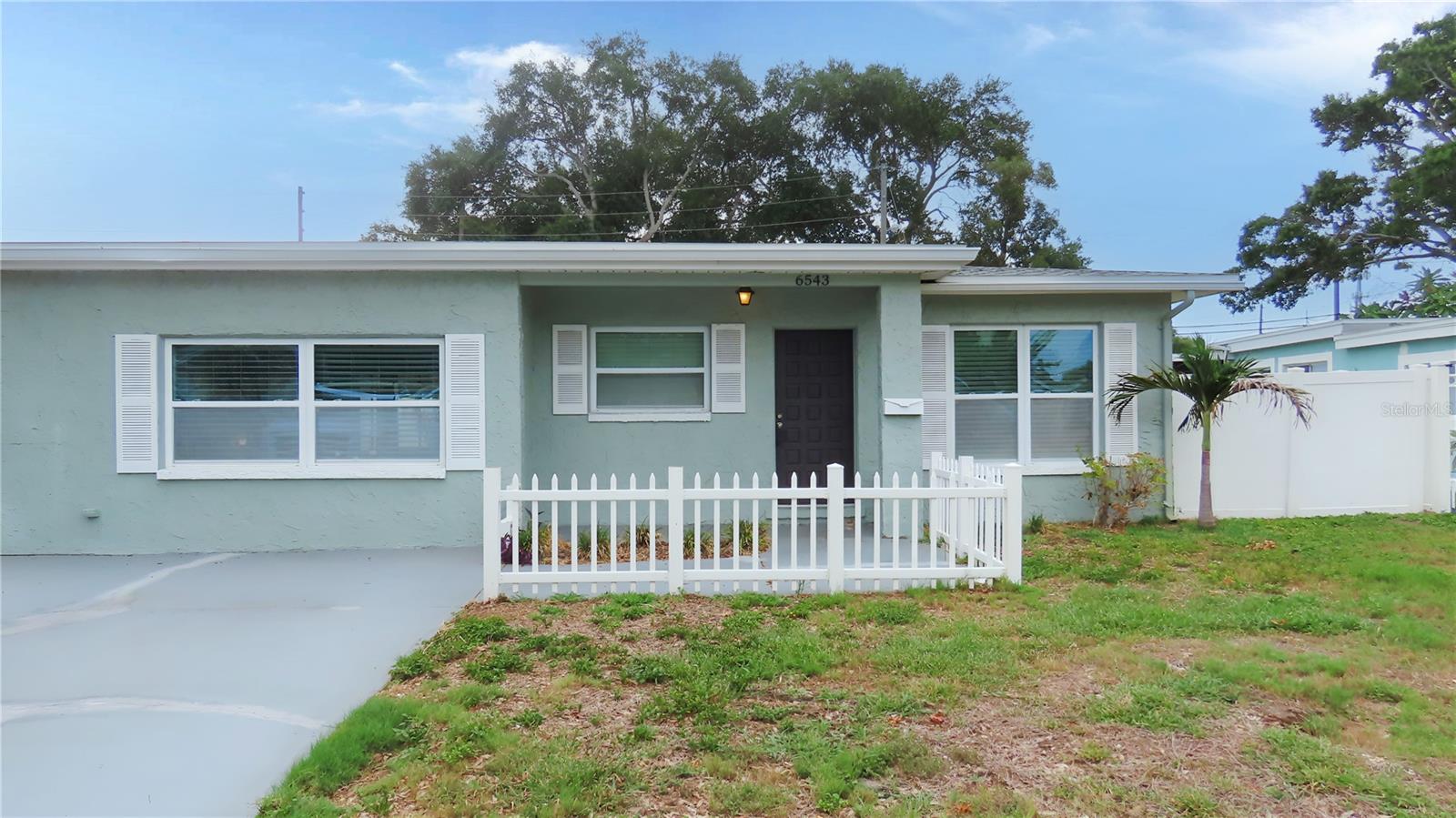 MILES PINES - Residential