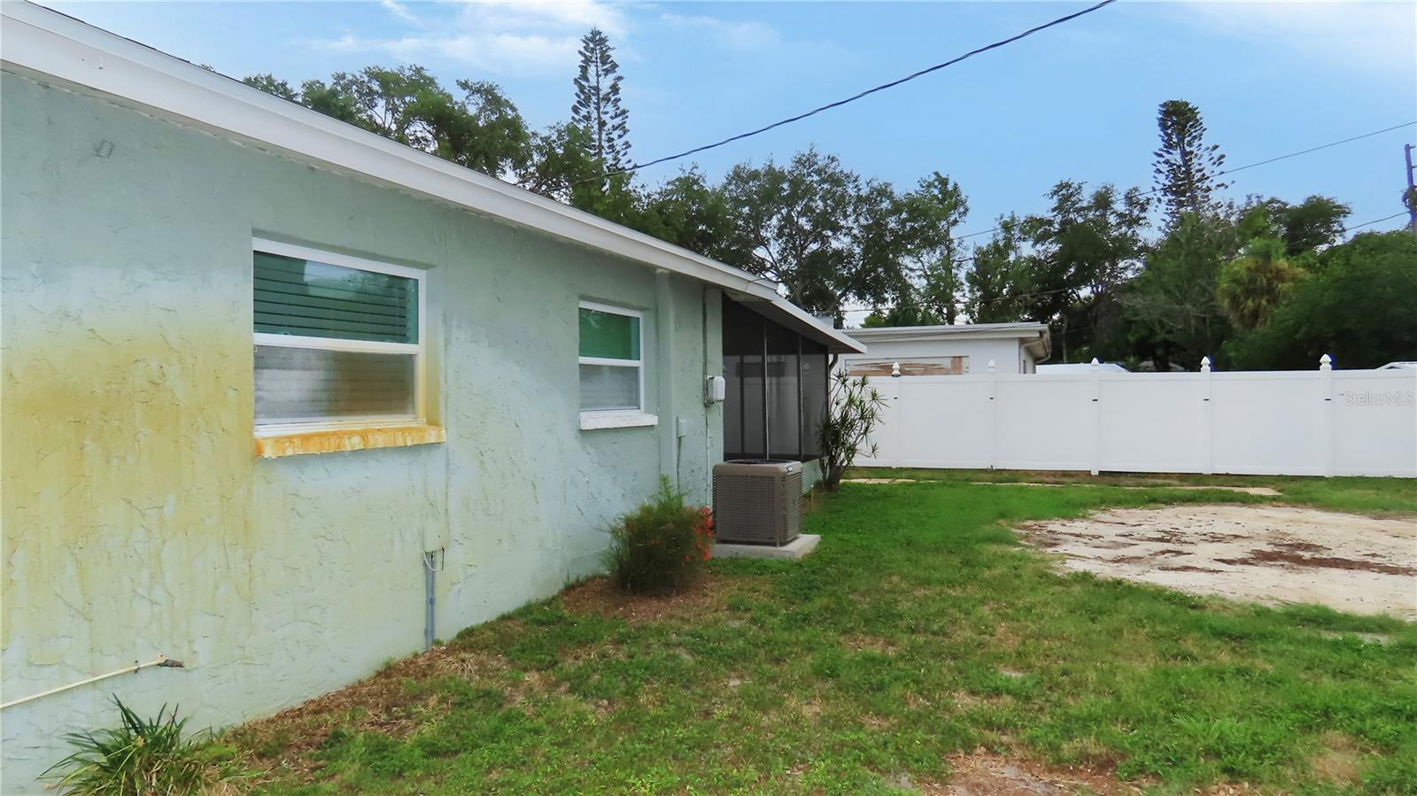 MILES PINES - Residential