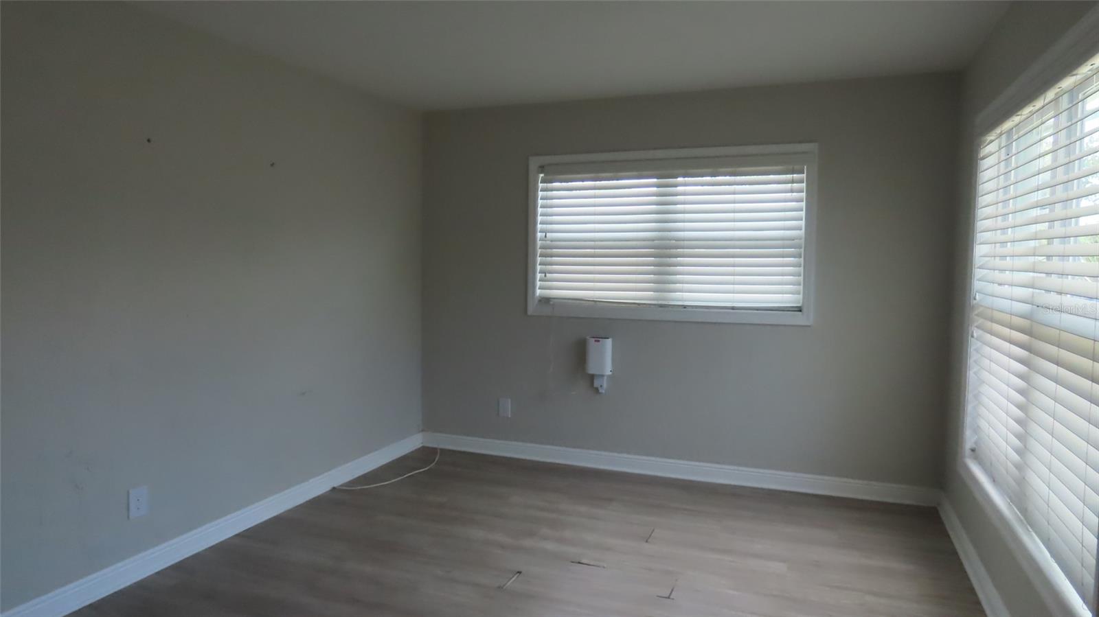 MILES PINES - Residential