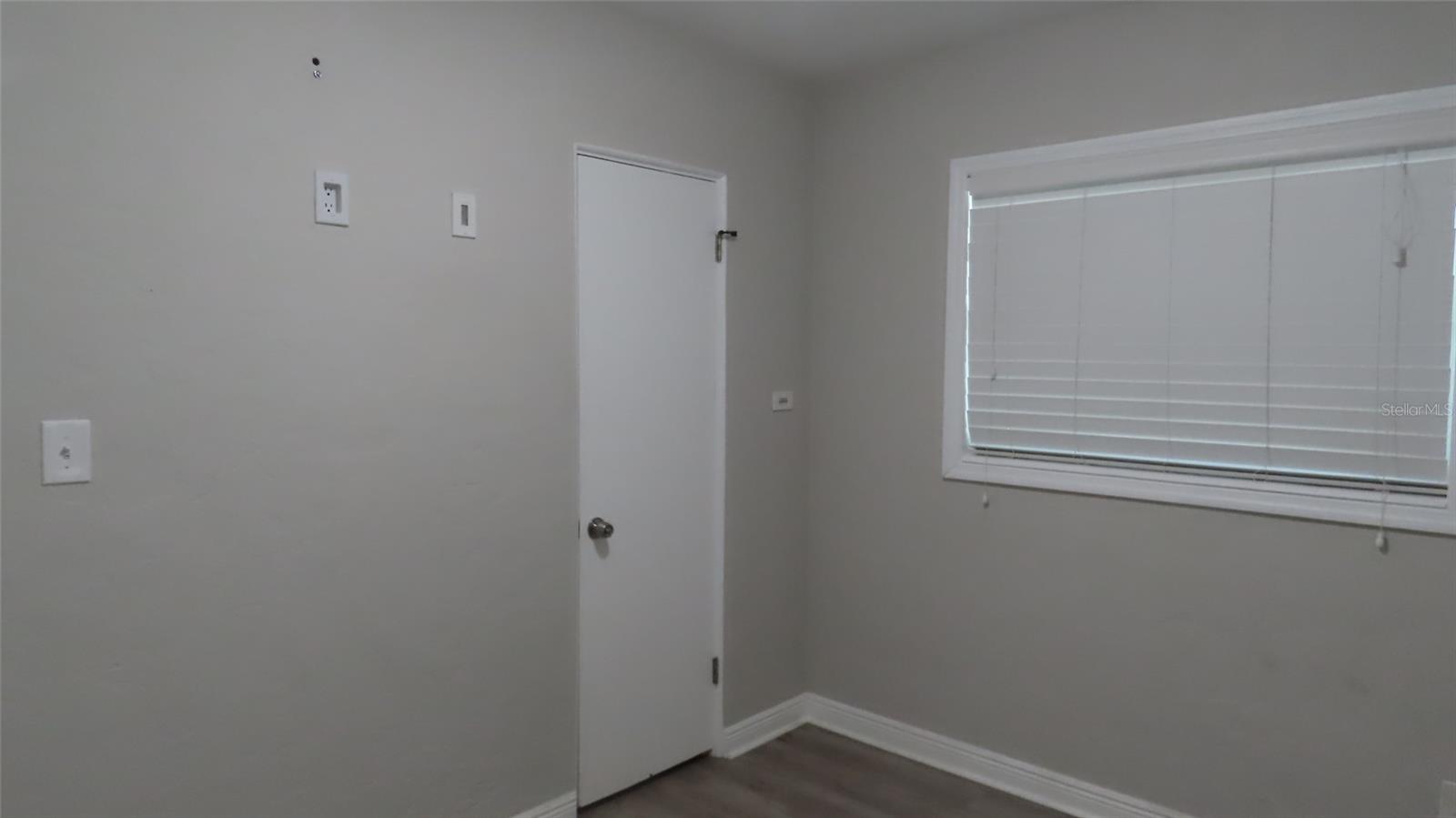 MILES PINES - Residential