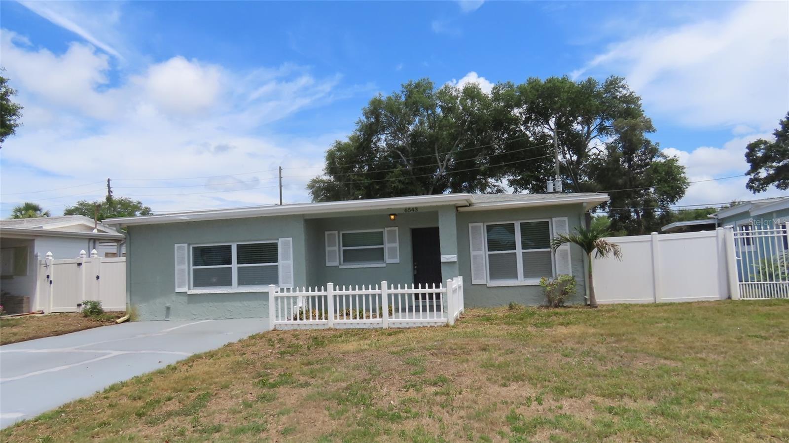 MILES PINES - Residential