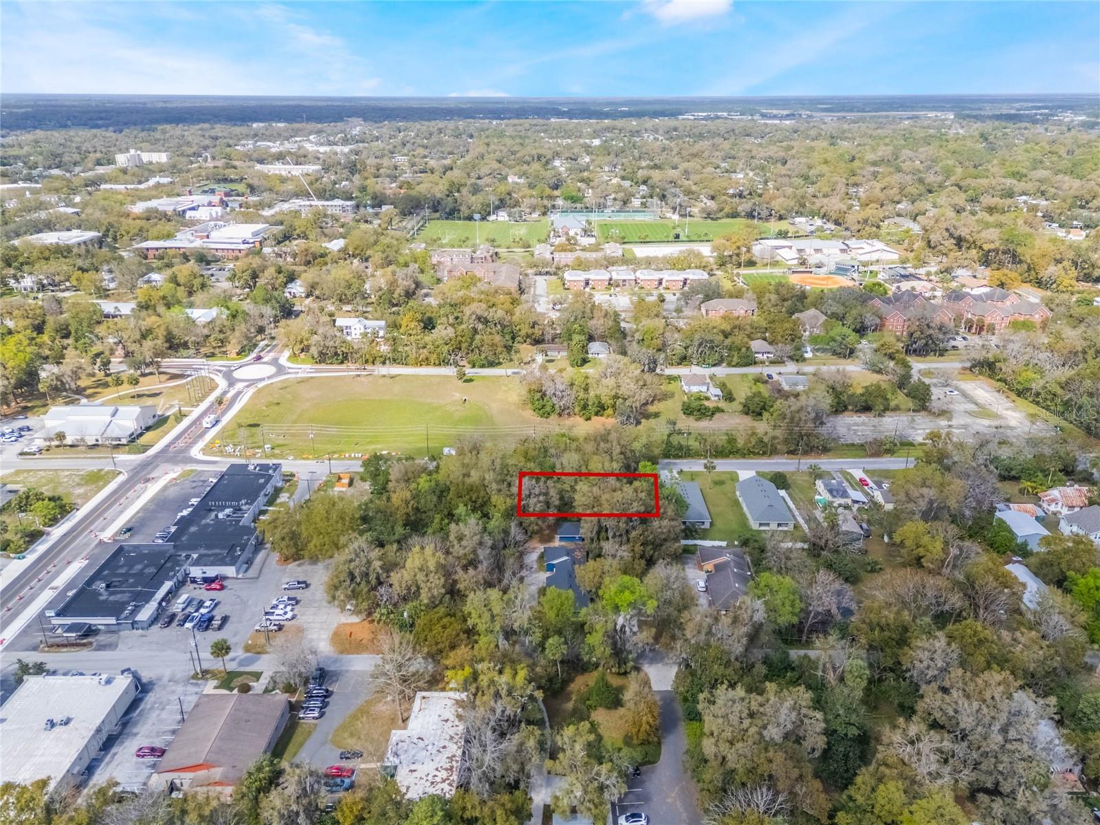 ROGERS DELAND - Land