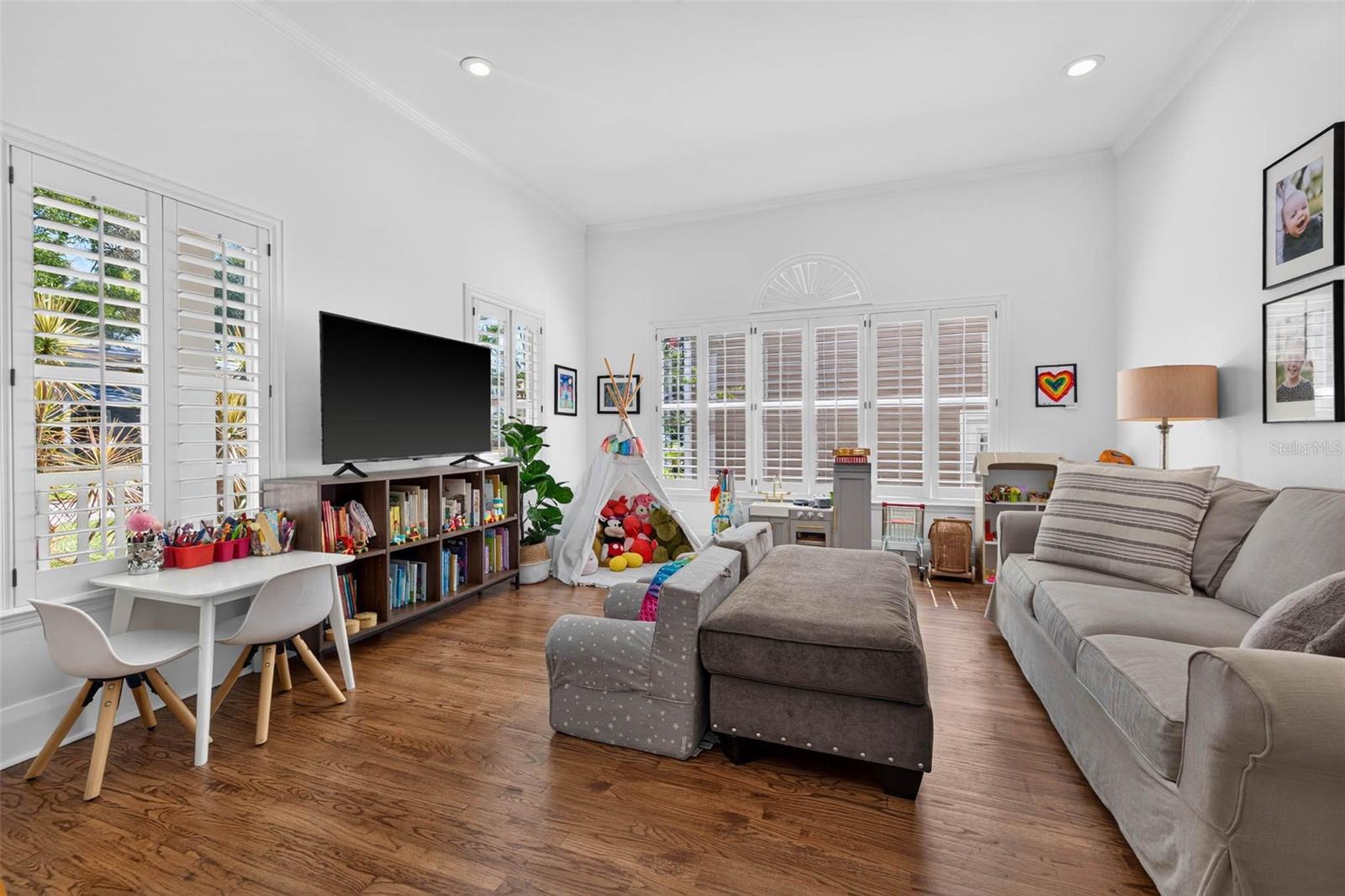 SUNSET PARK - Residential