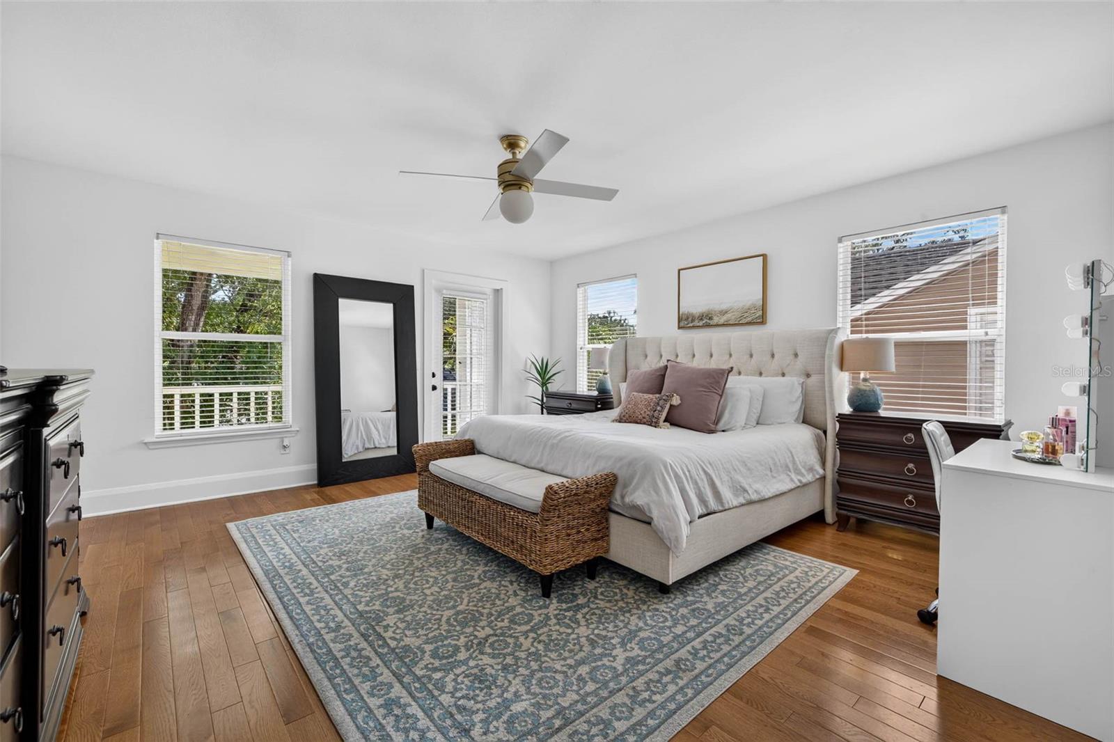 SUNSET PARK - Residential
