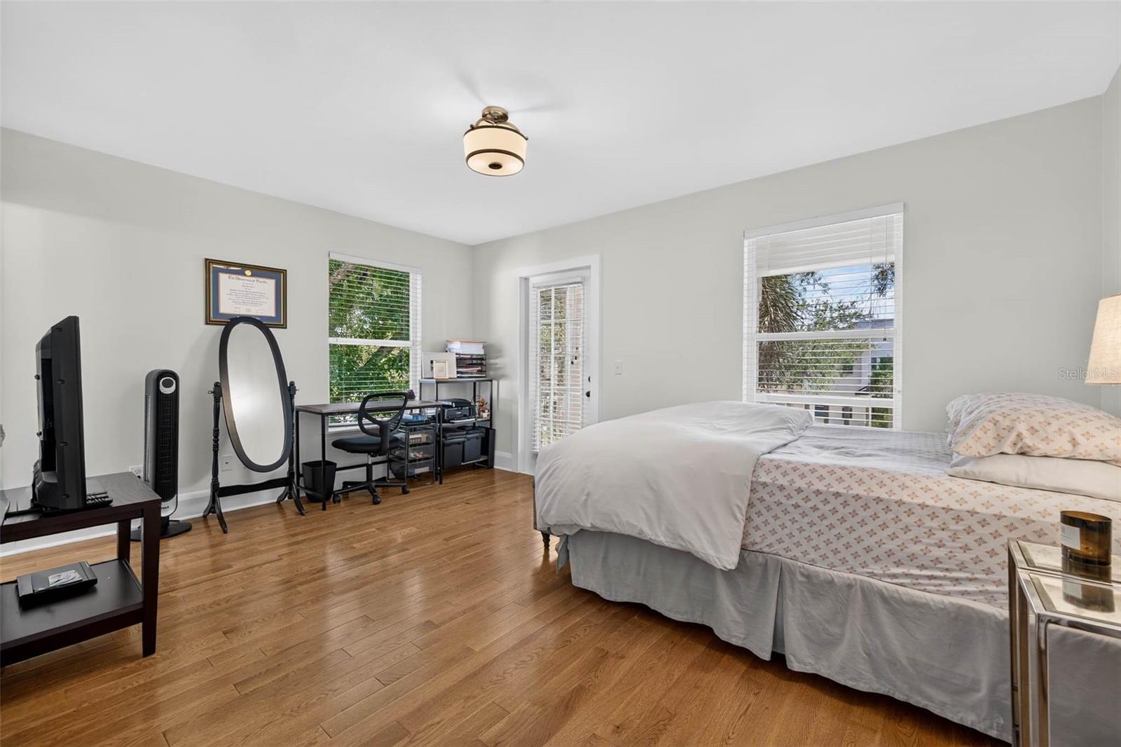 SUNSET PARK - Residential