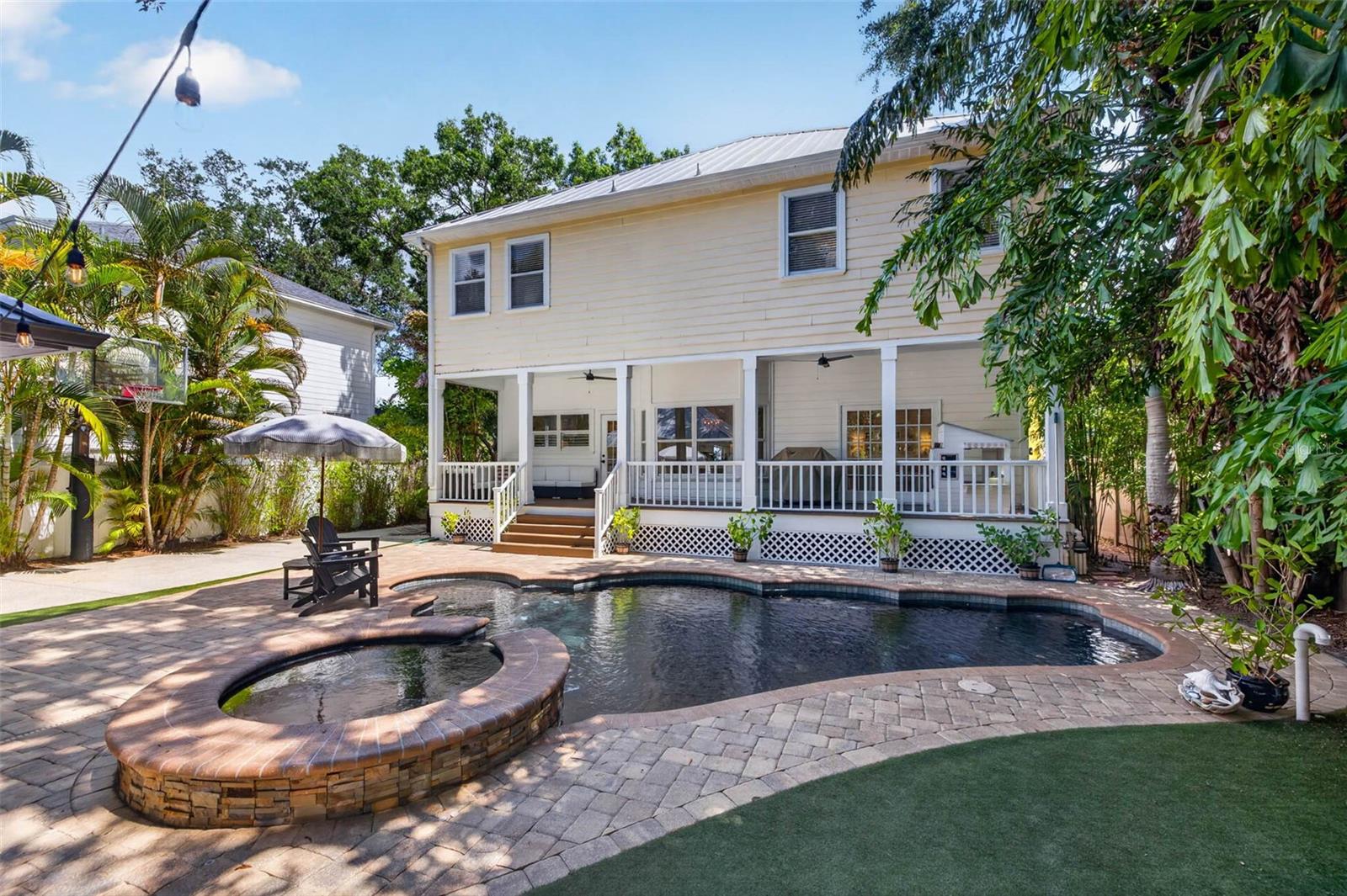 SUNSET PARK - Residential