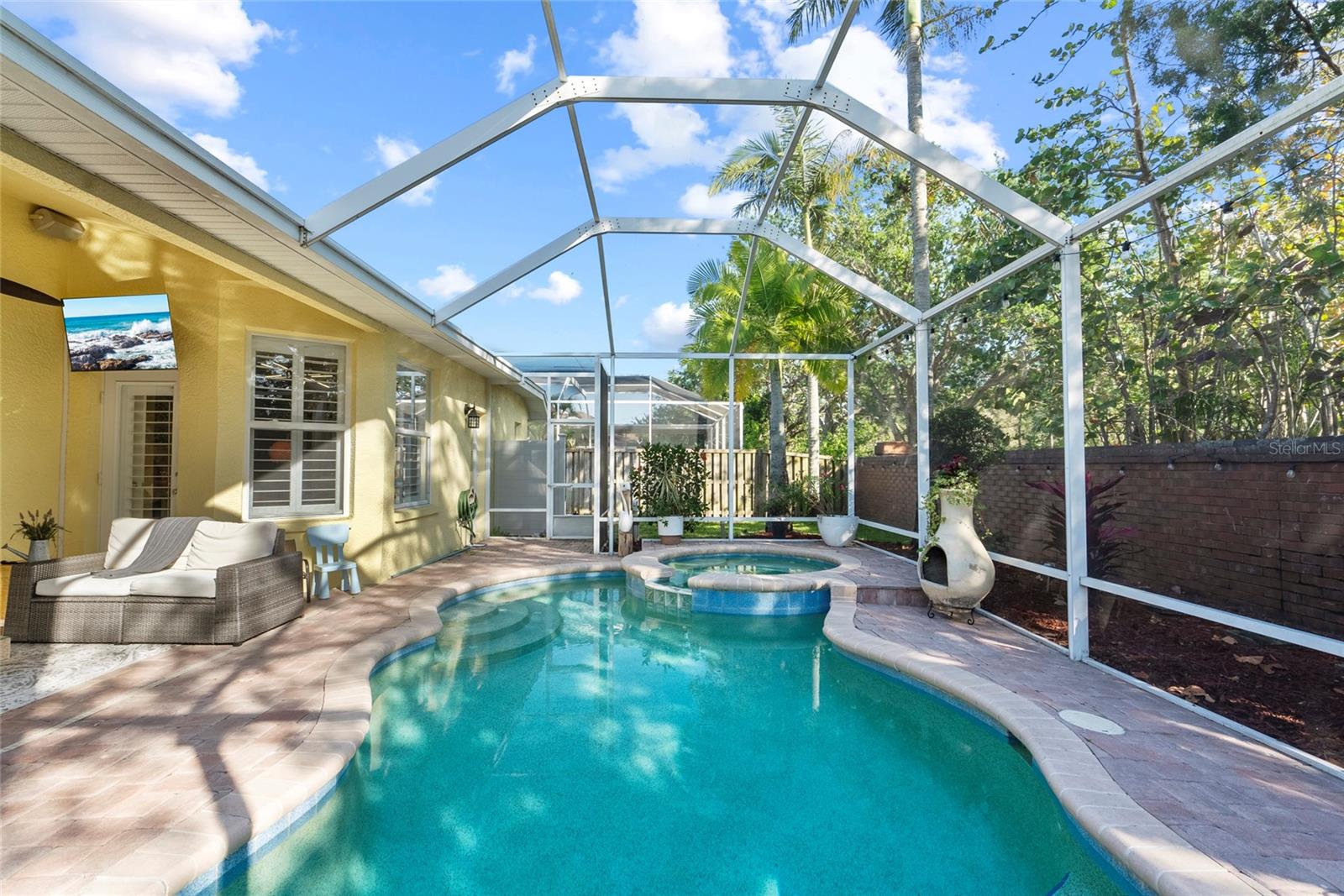 WESTCHASE SEC 370 - Residential Lease