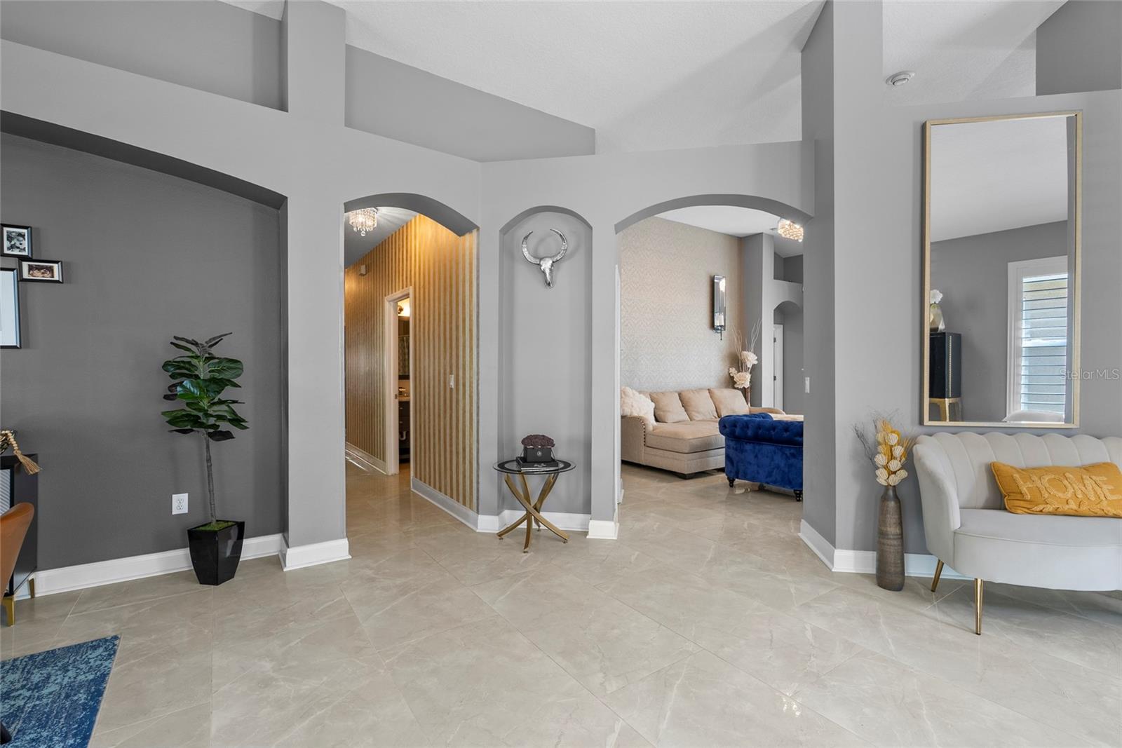 WESTCHASE SEC 370 - Residential Lease