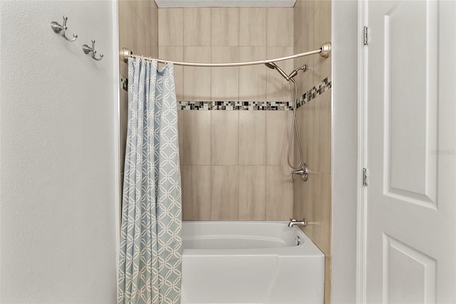 WESTCHASE SEC 370 - Residential Lease