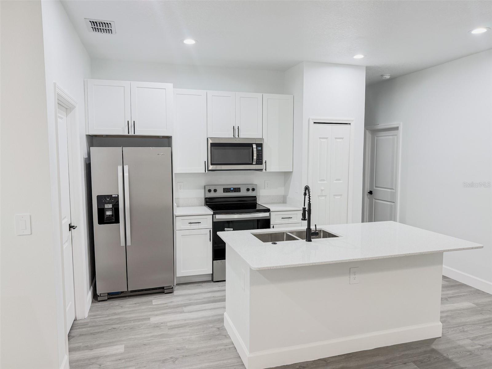 SEBRING COUNTRY ESTATE SEC 03 - Residential Lease
