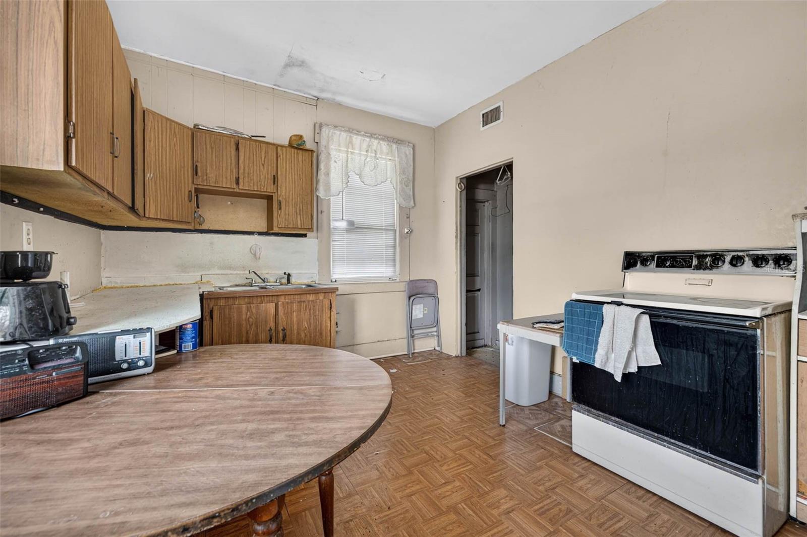 FLORIDA PLACE - Residential