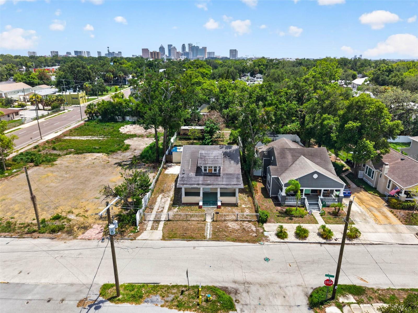 FLORIDA PLACE - Residential