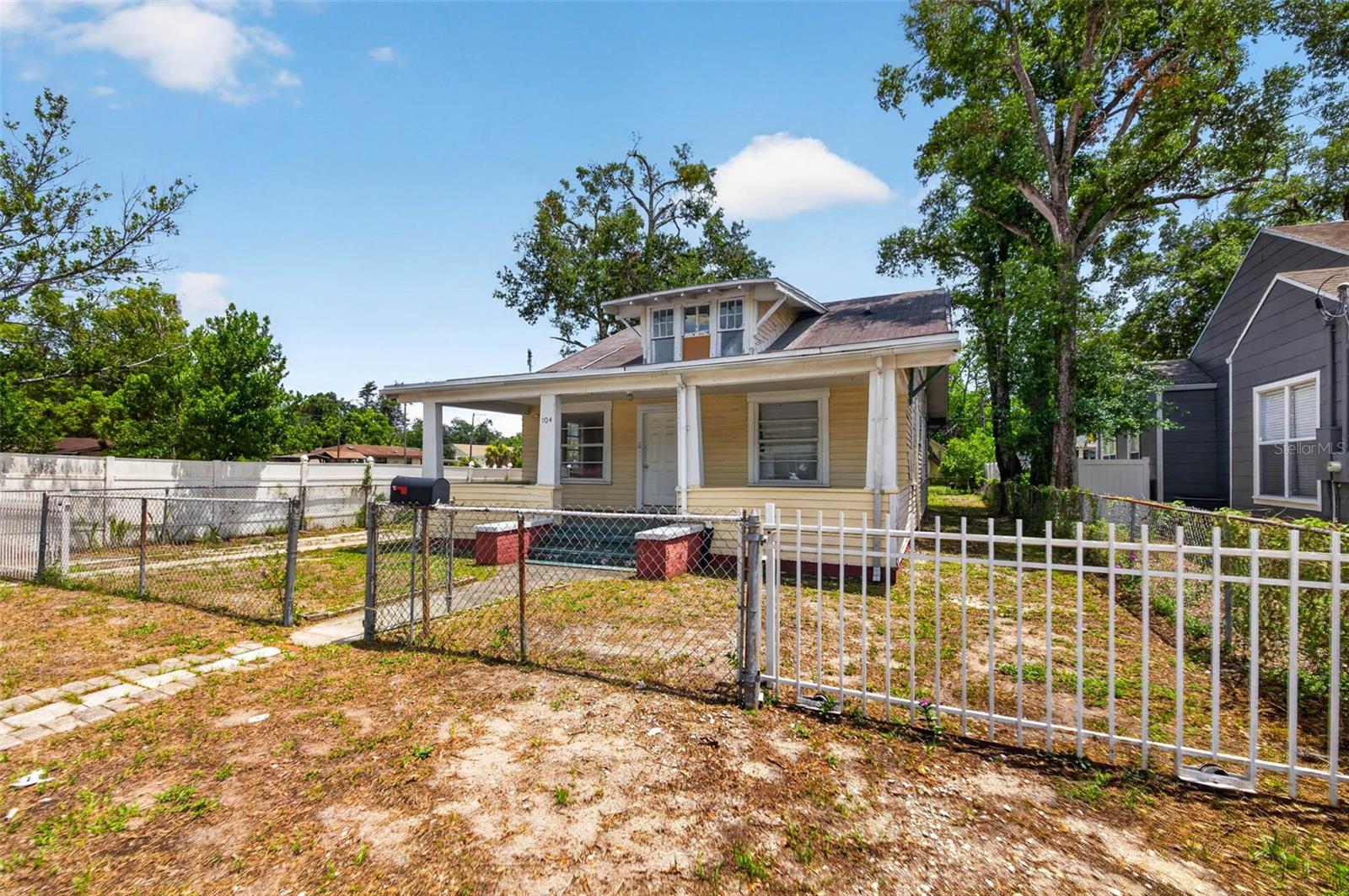 FLORIDA PLACE - Residential