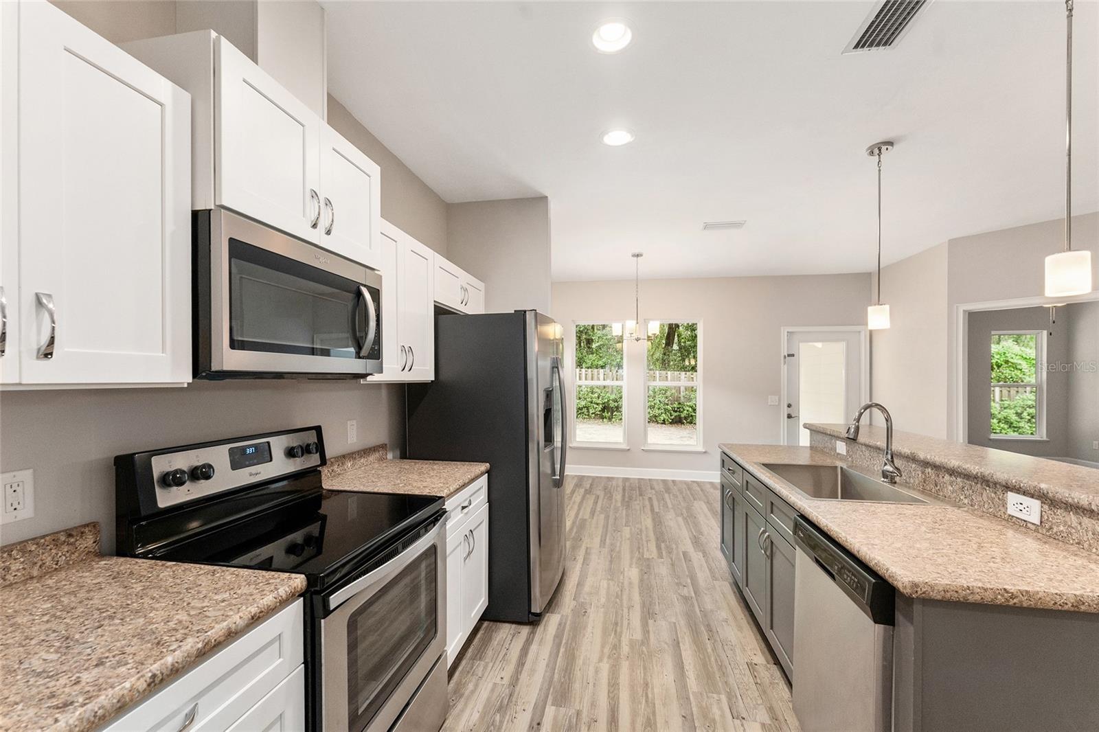 SAVANNAH STATION - Residential
