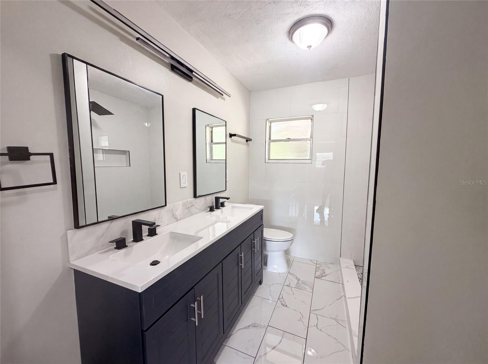 AVON PARK LAKES - Residential