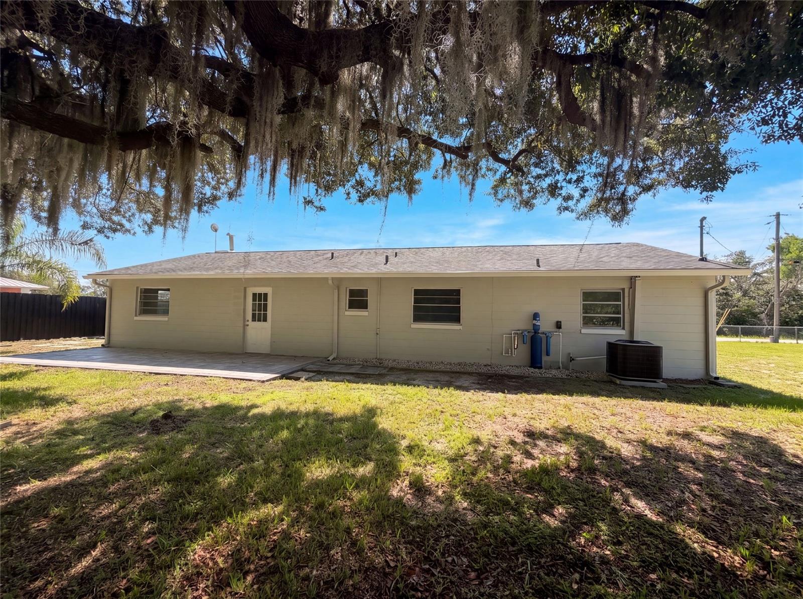 AVON PARK LAKES - Residential