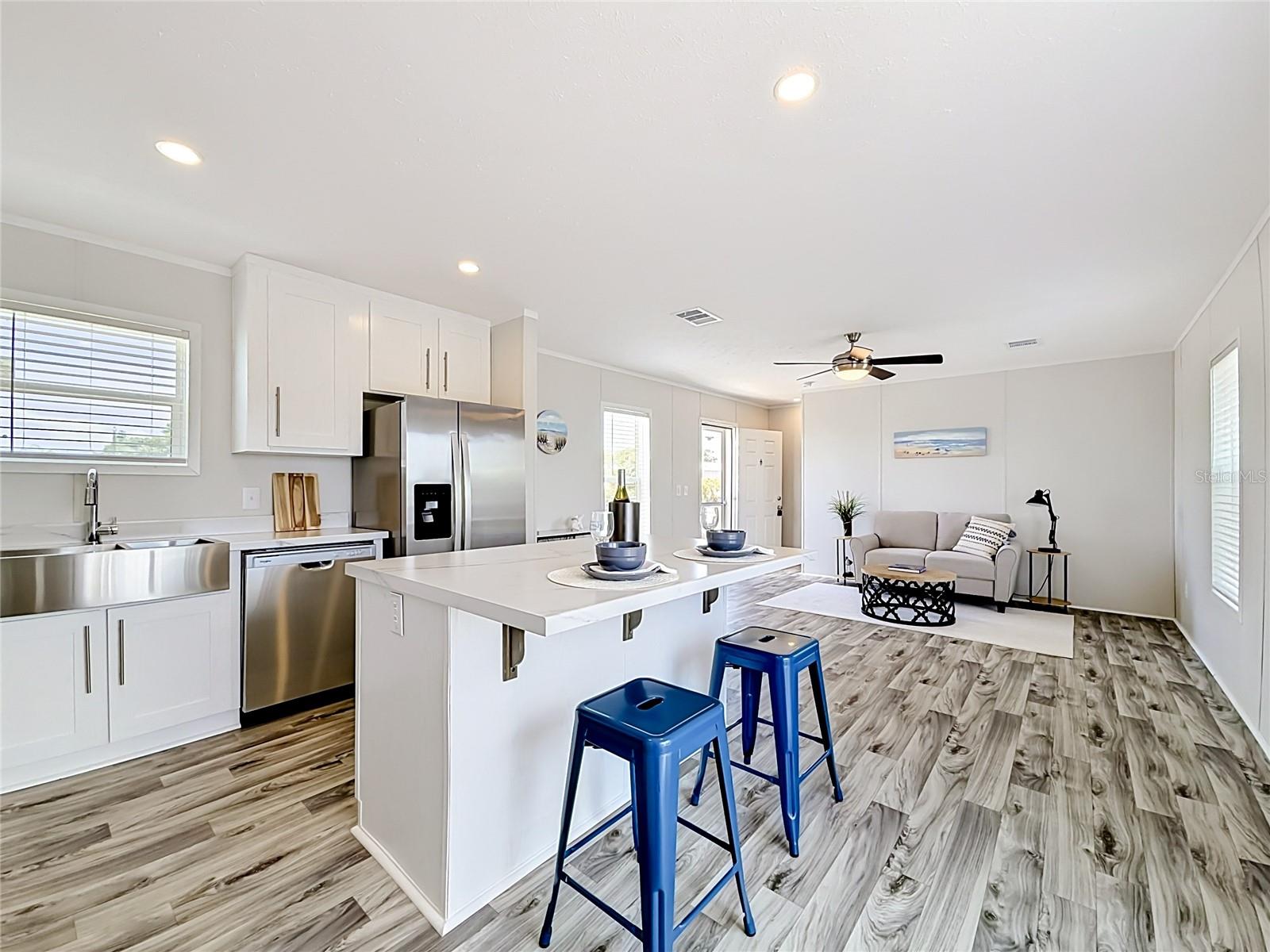 HOLIDAY MOB ESTATES 2ND ADD - Residential