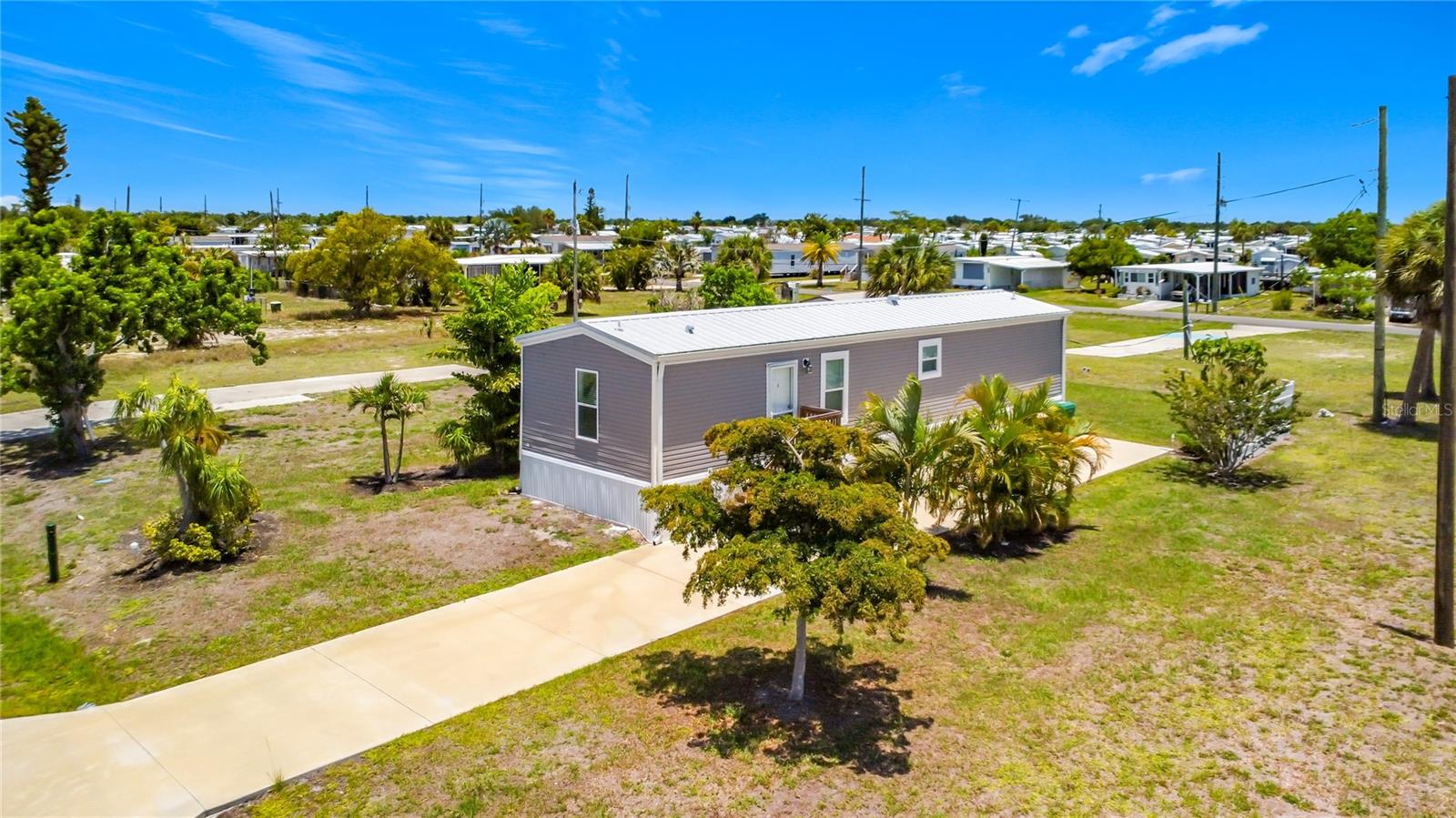 HOLIDAY MOB ESTATES 2ND ADD - Residential