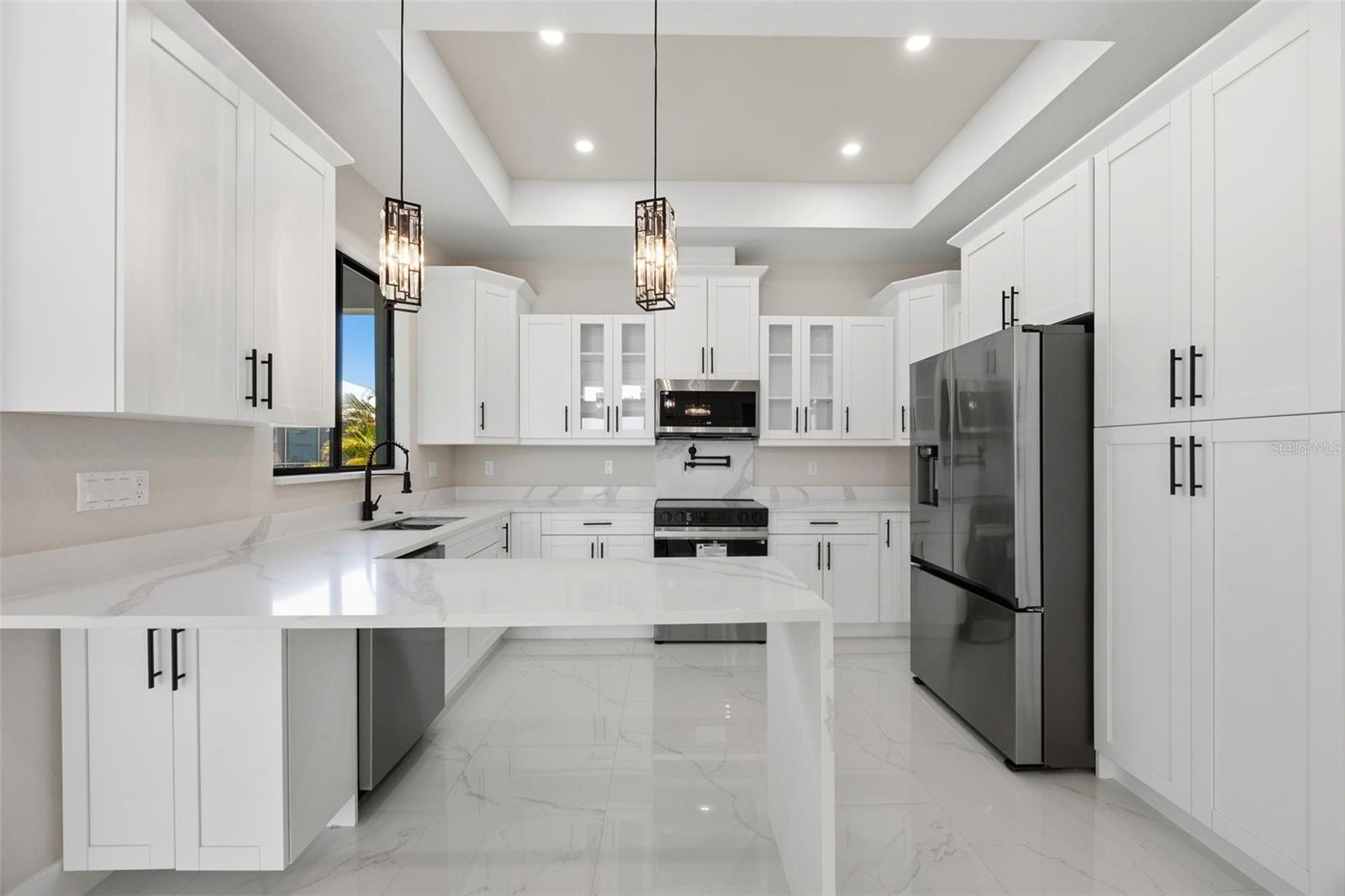 ROTONDA SANDS - Residential