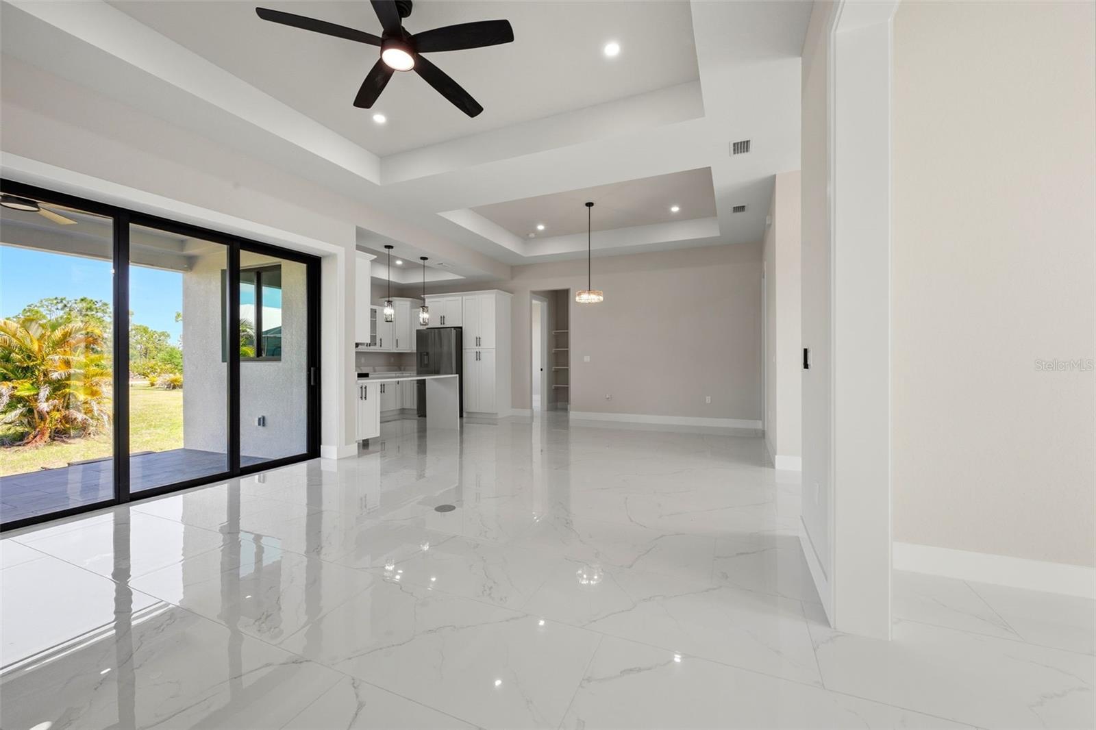 ROTONDA SANDS - Residential