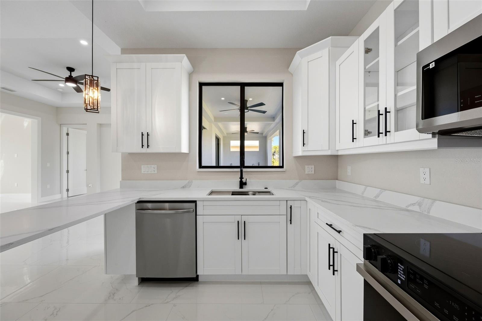 ROTONDA SANDS - Residential