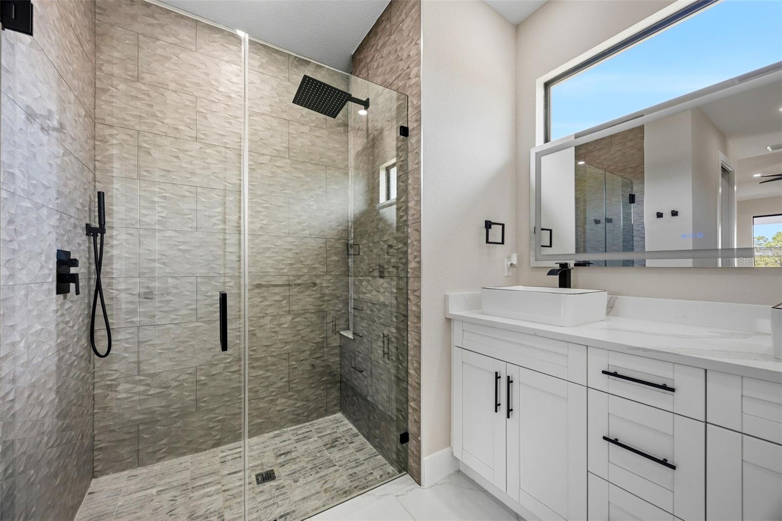 ROTONDA SANDS - Residential
