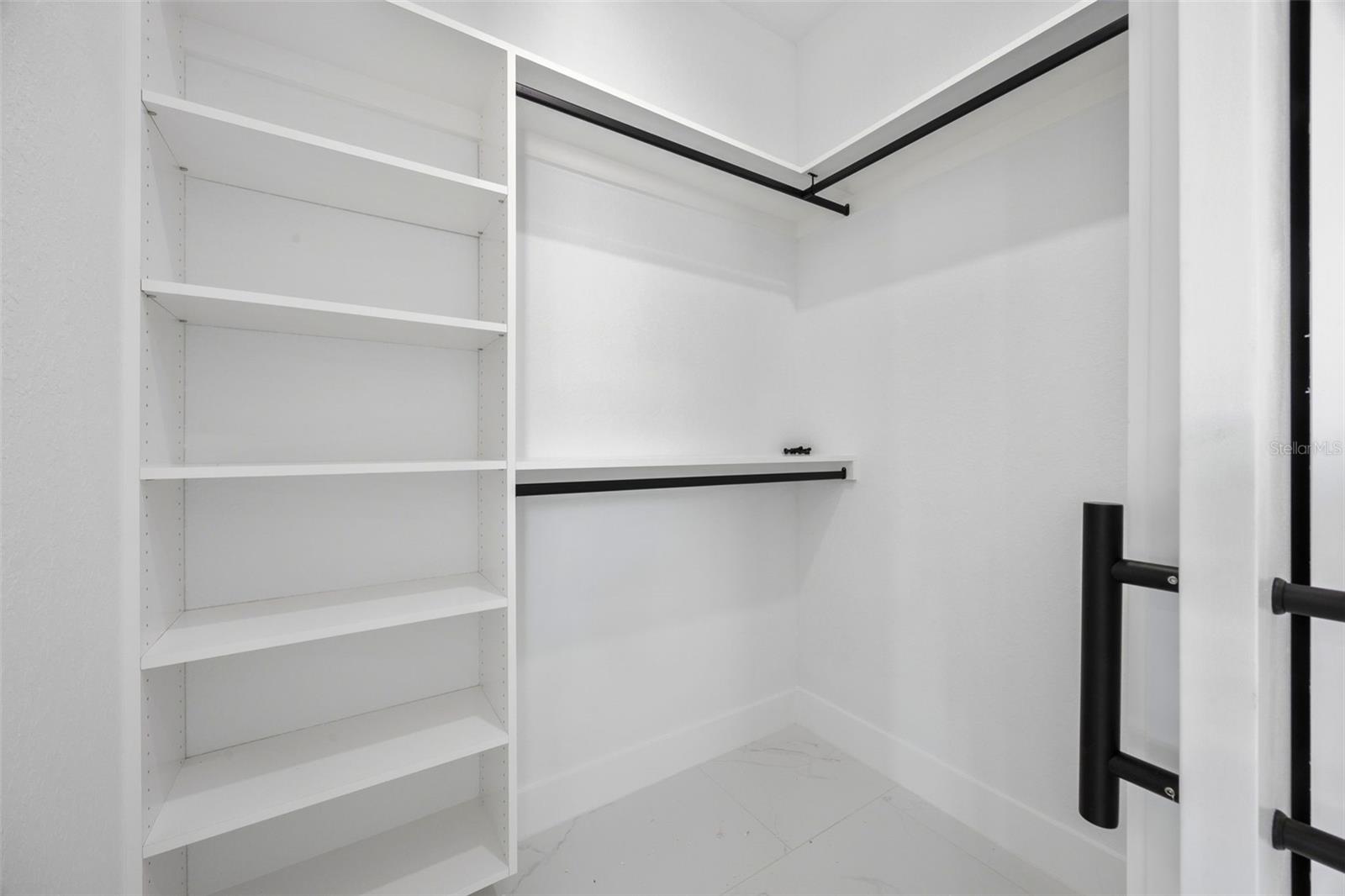 ROTONDA SANDS - Residential