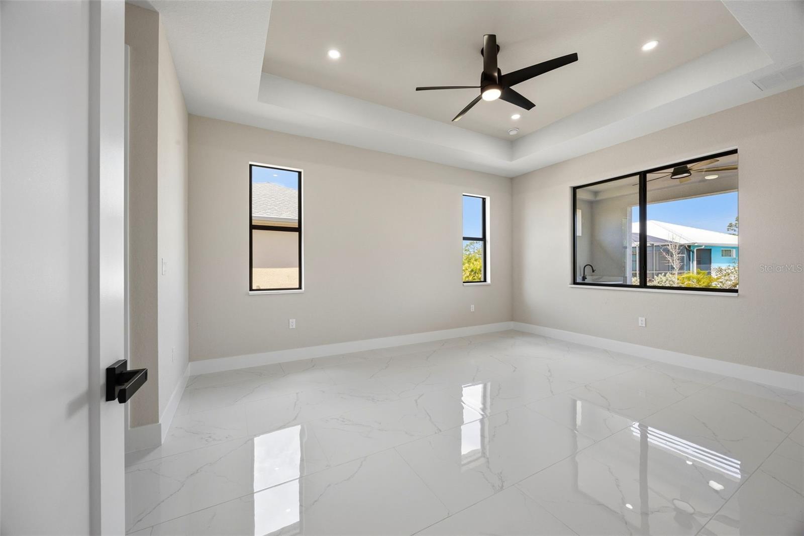 ROTONDA SANDS - Residential