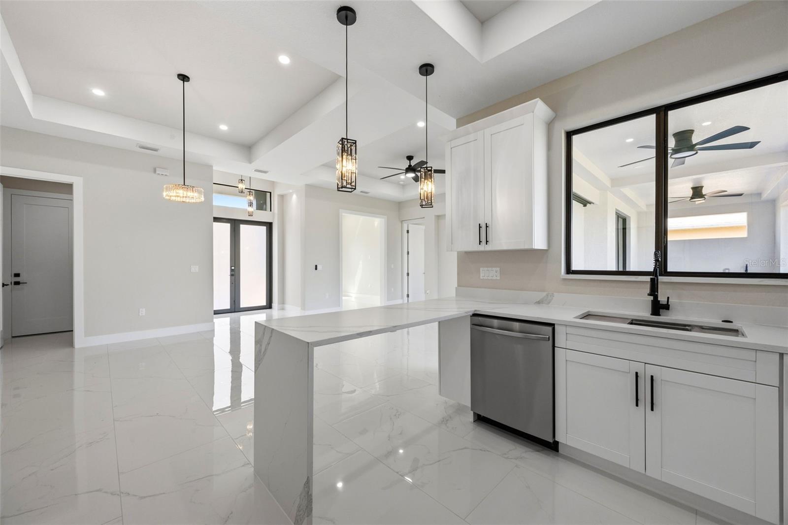 ROTONDA SANDS - Residential