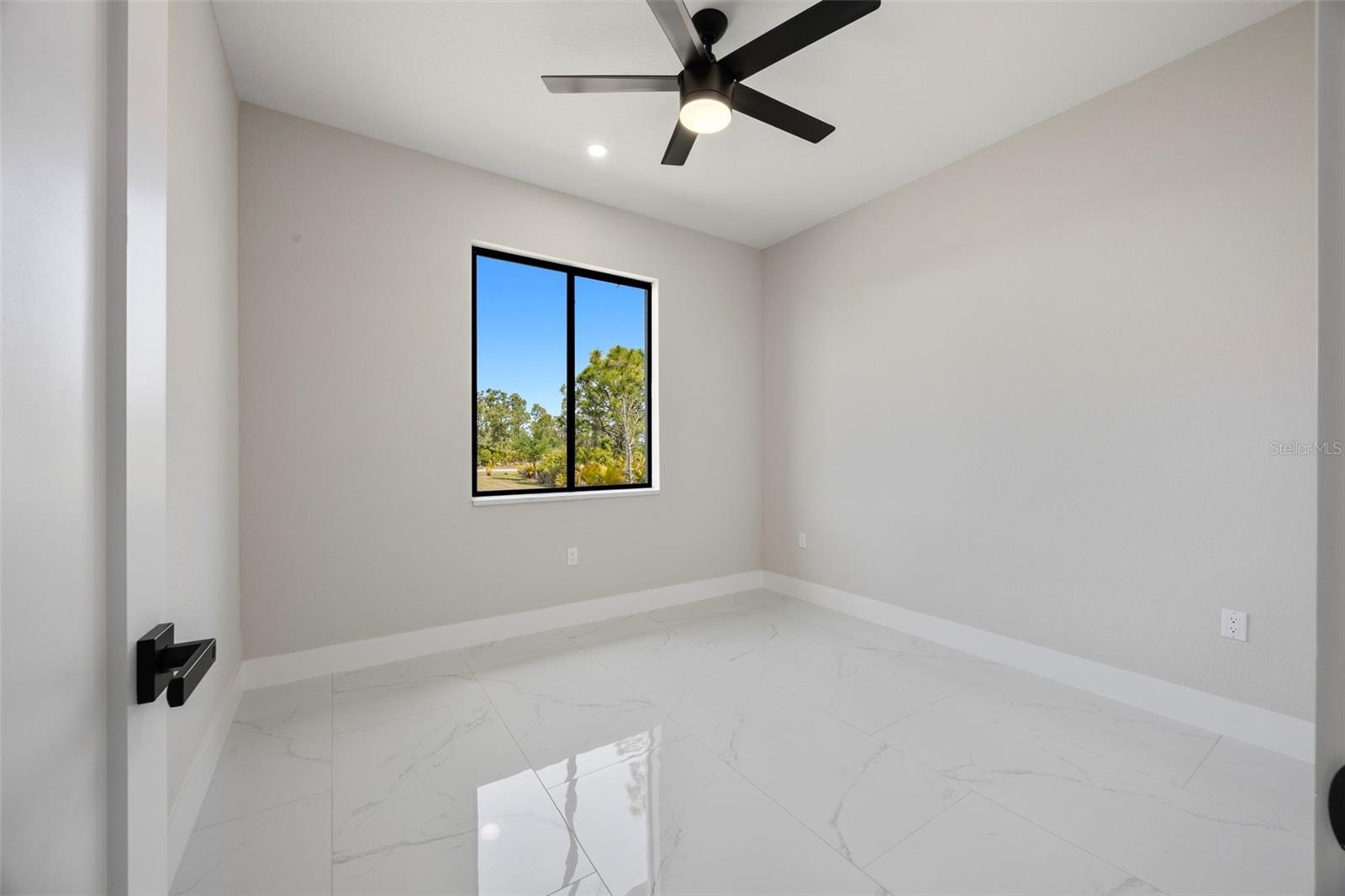 ROTONDA SANDS - Residential