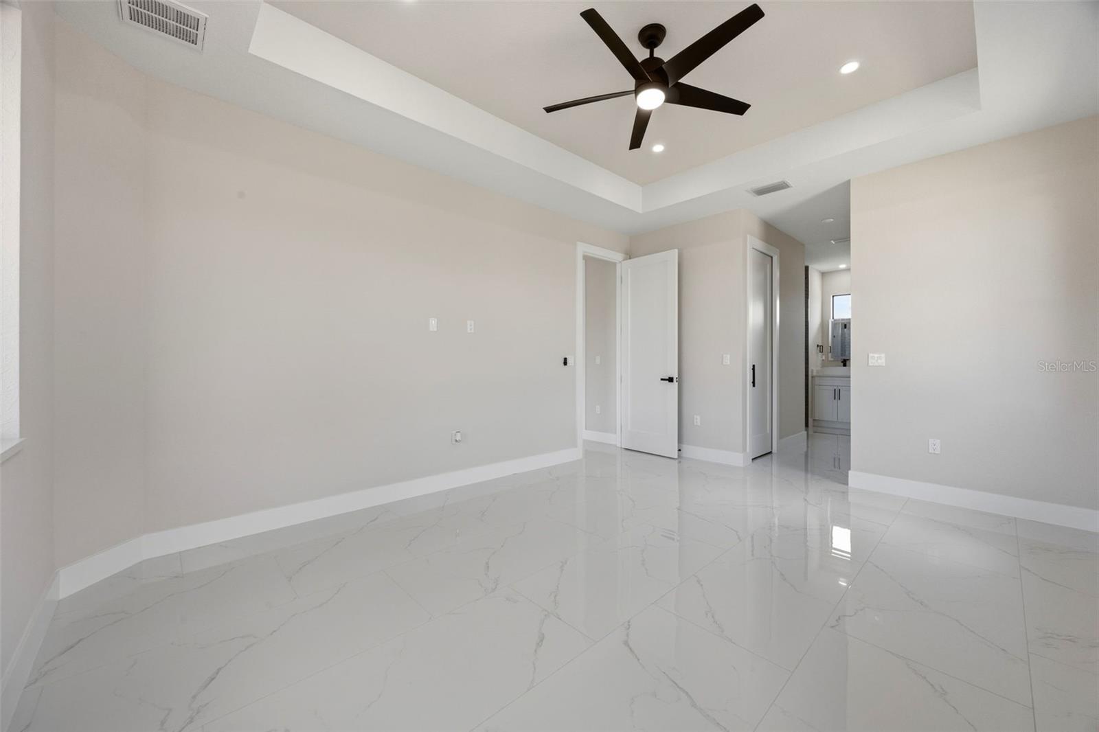 ROTONDA SANDS - Residential