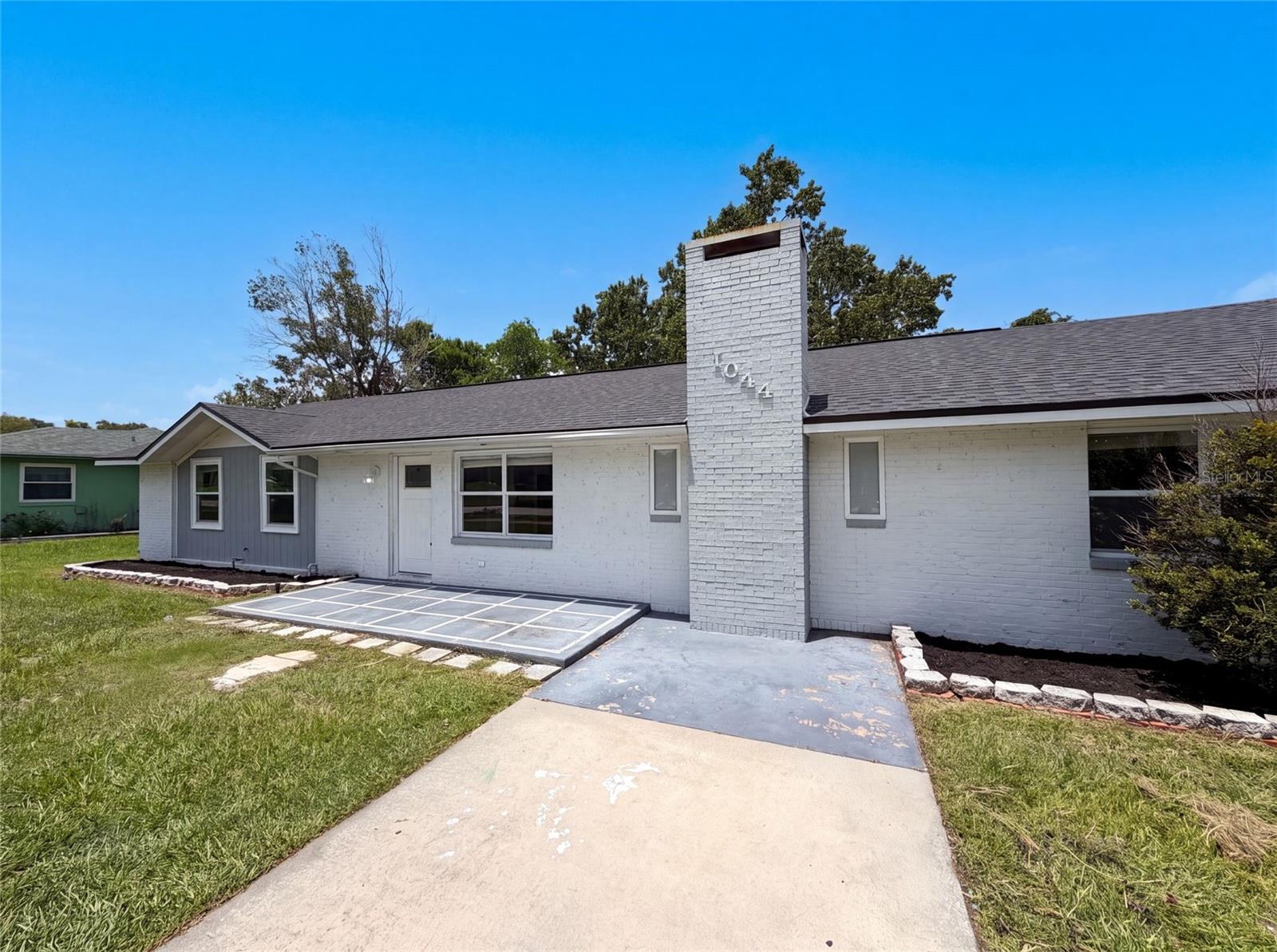 DELTONA LAKES UNIT 02 - Residential