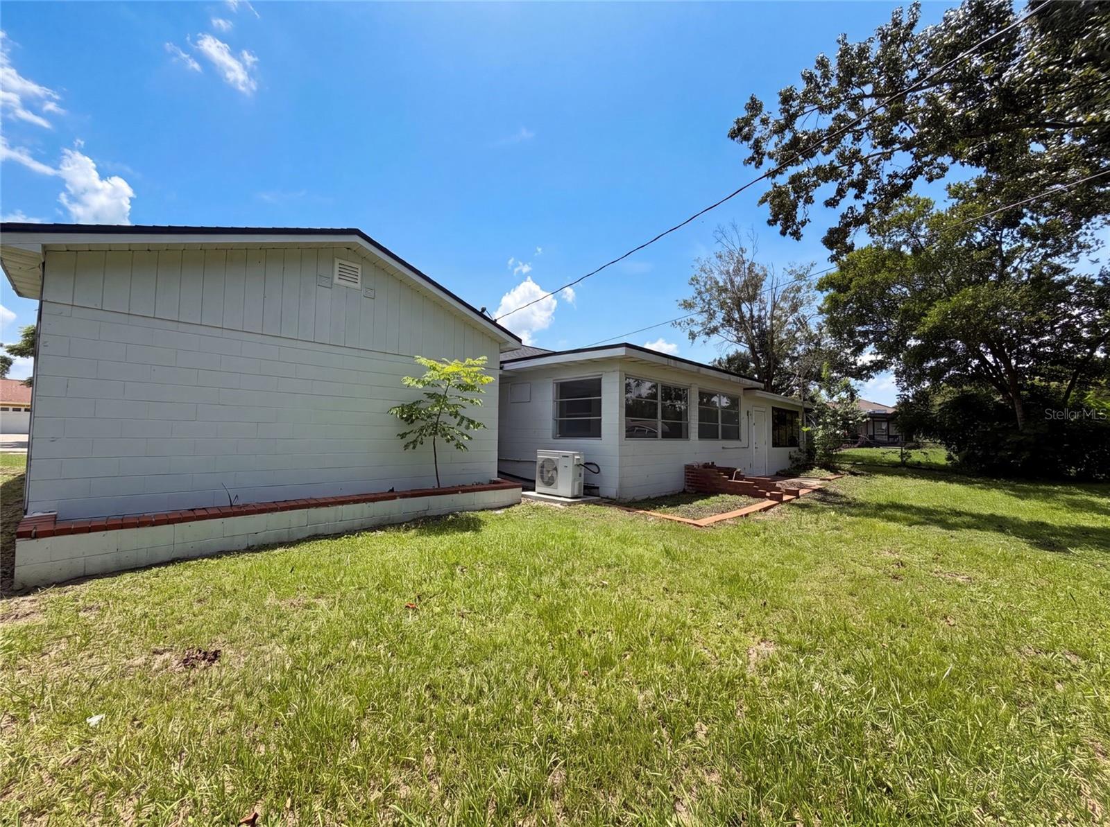 DELTONA LAKES UNIT 02 - Residential