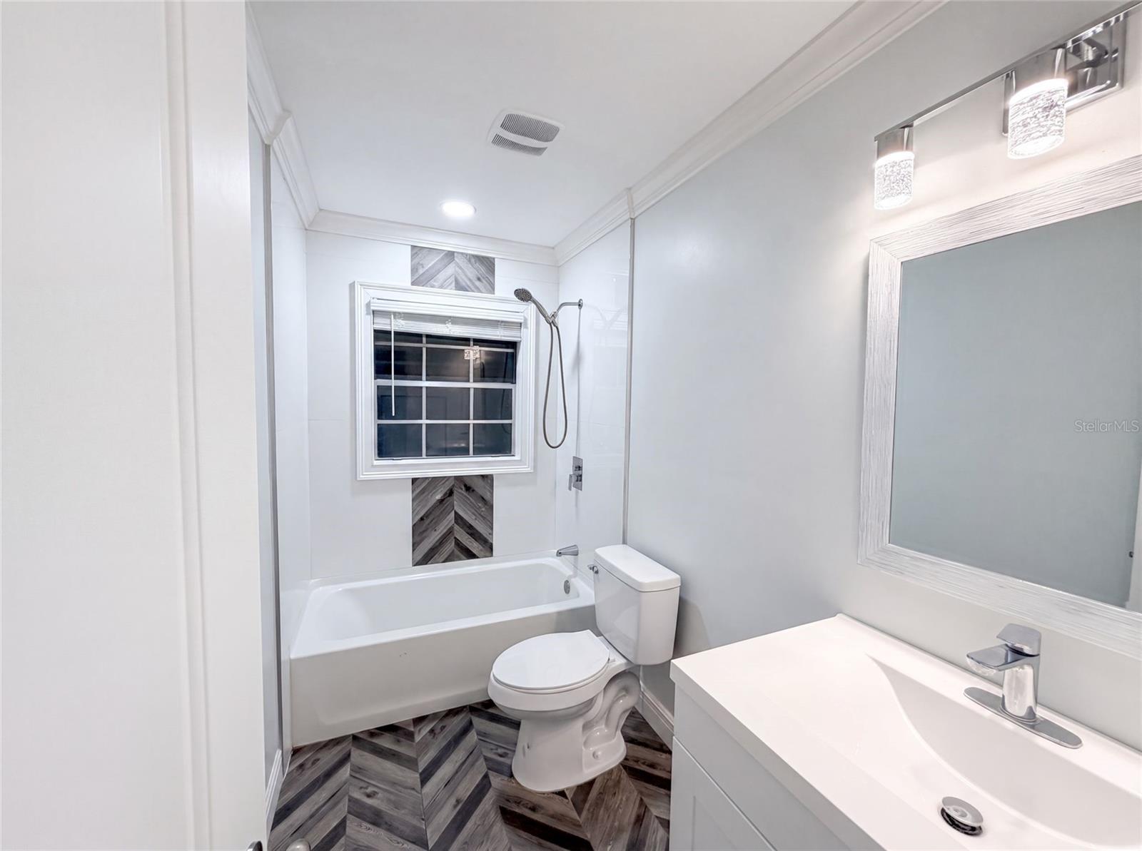 DELTONA LAKES UNIT 02 - Residential