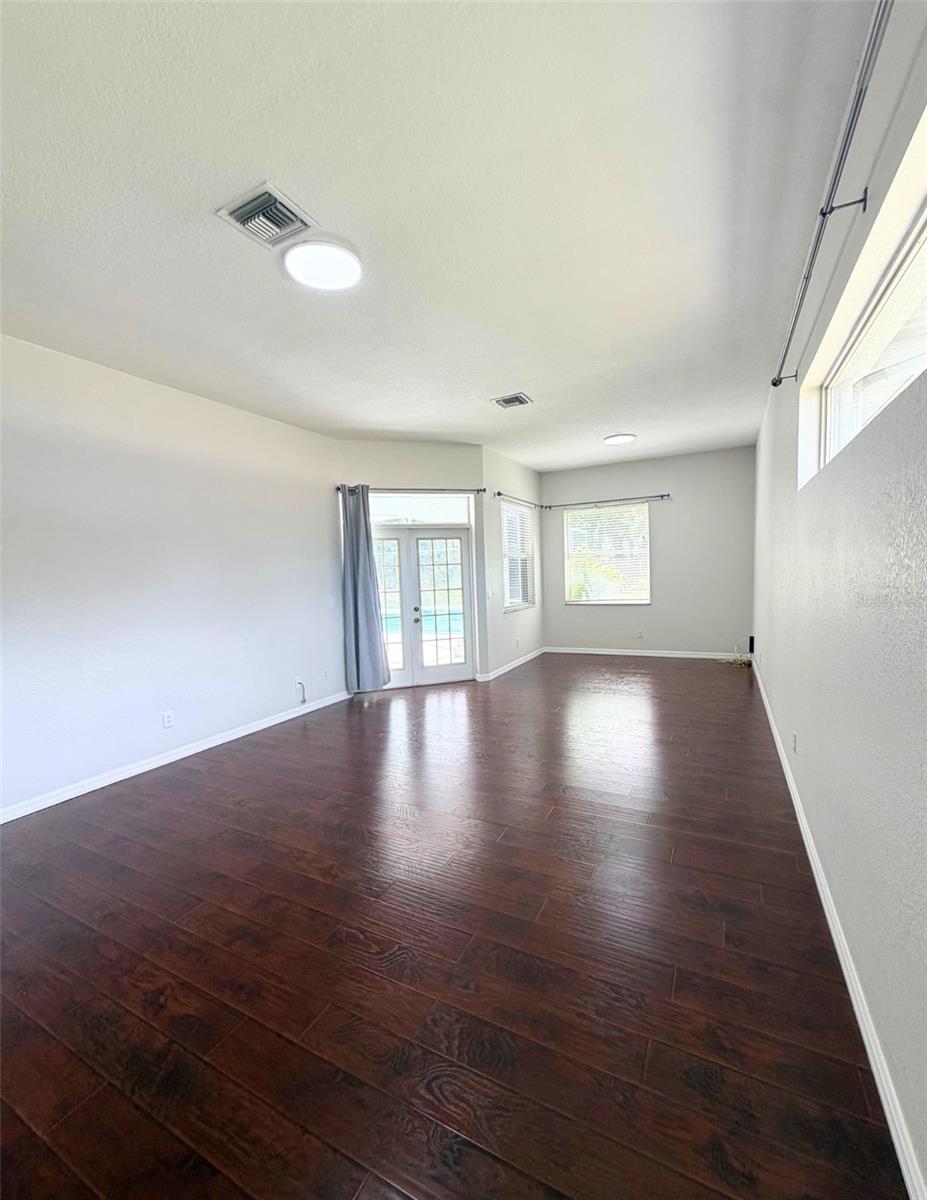 MARKHAM GLEN - Residential