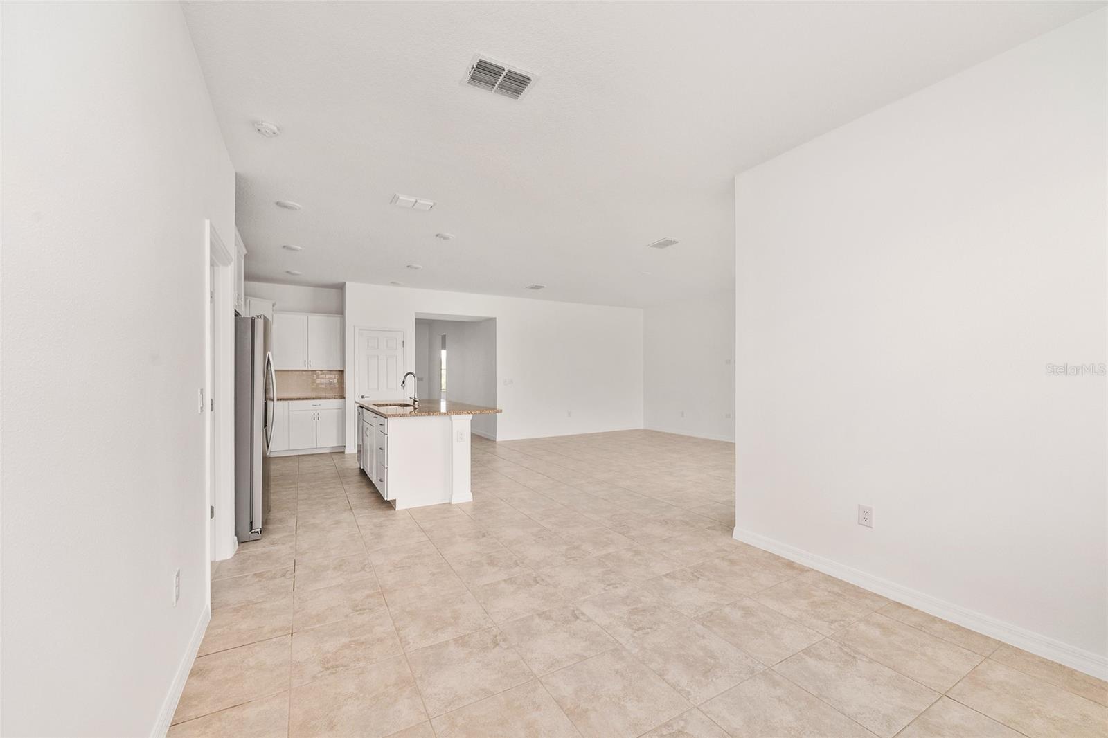 CALESA TOWNSHIP ROAN HILLS PH - Residential Lease