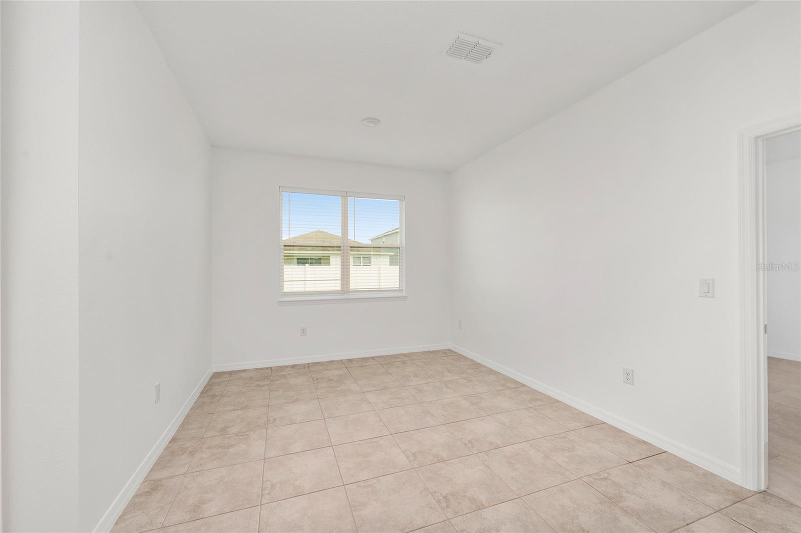 CALESA TOWNSHIP ROAN HILLS PH - Residential Lease