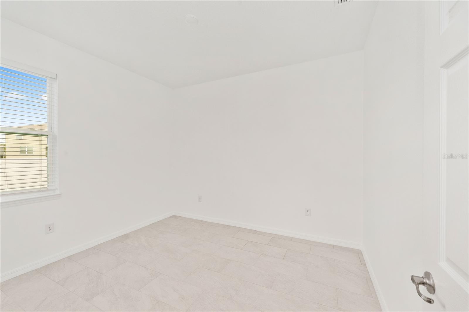 CALESA TOWNSHIP ROAN HILLS PH - Residential Lease