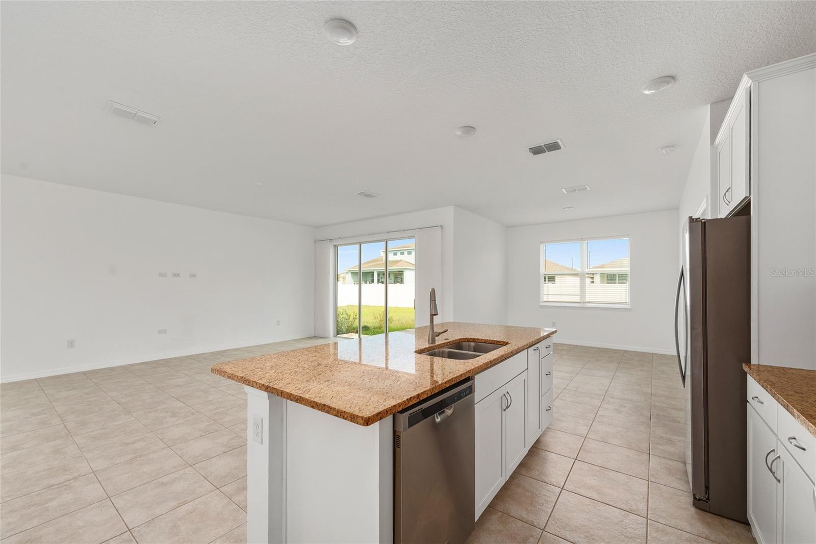 CALESA TOWNSHIP ROAN HILLS PH - Residential Lease
