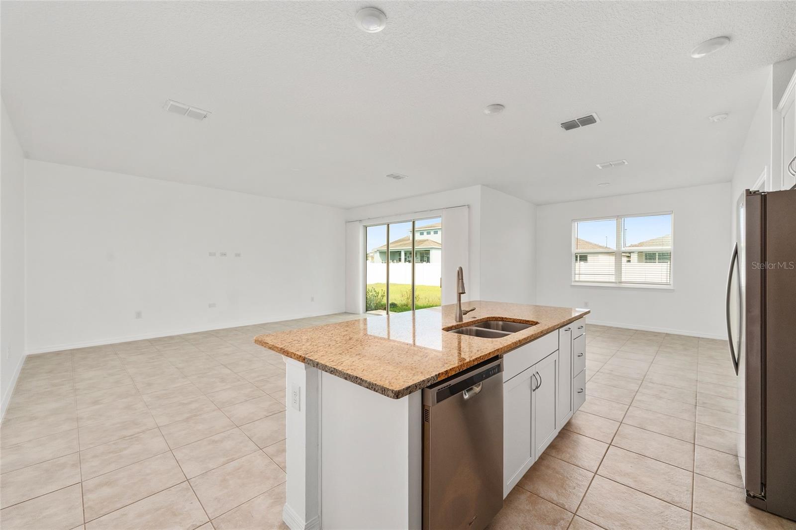 CALESA TOWNSHIP ROAN HILLS PH - Residential Lease