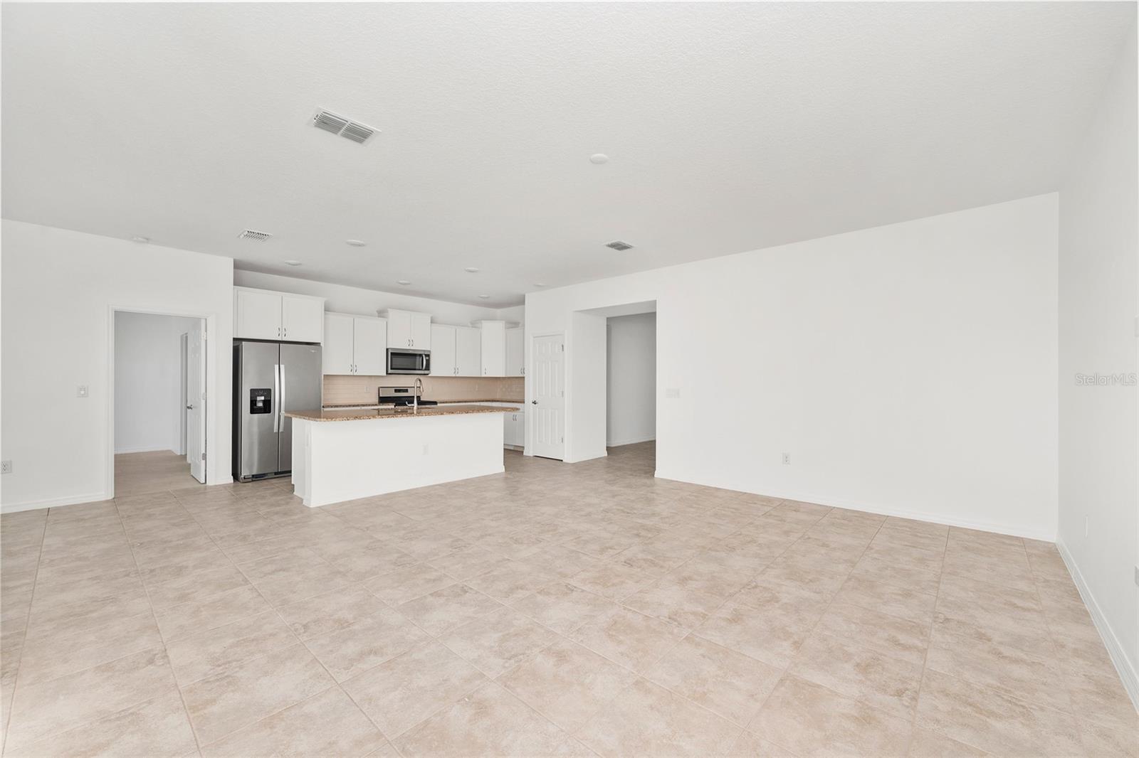 CALESA TOWNSHIP ROAN HILLS PH - Residential Lease