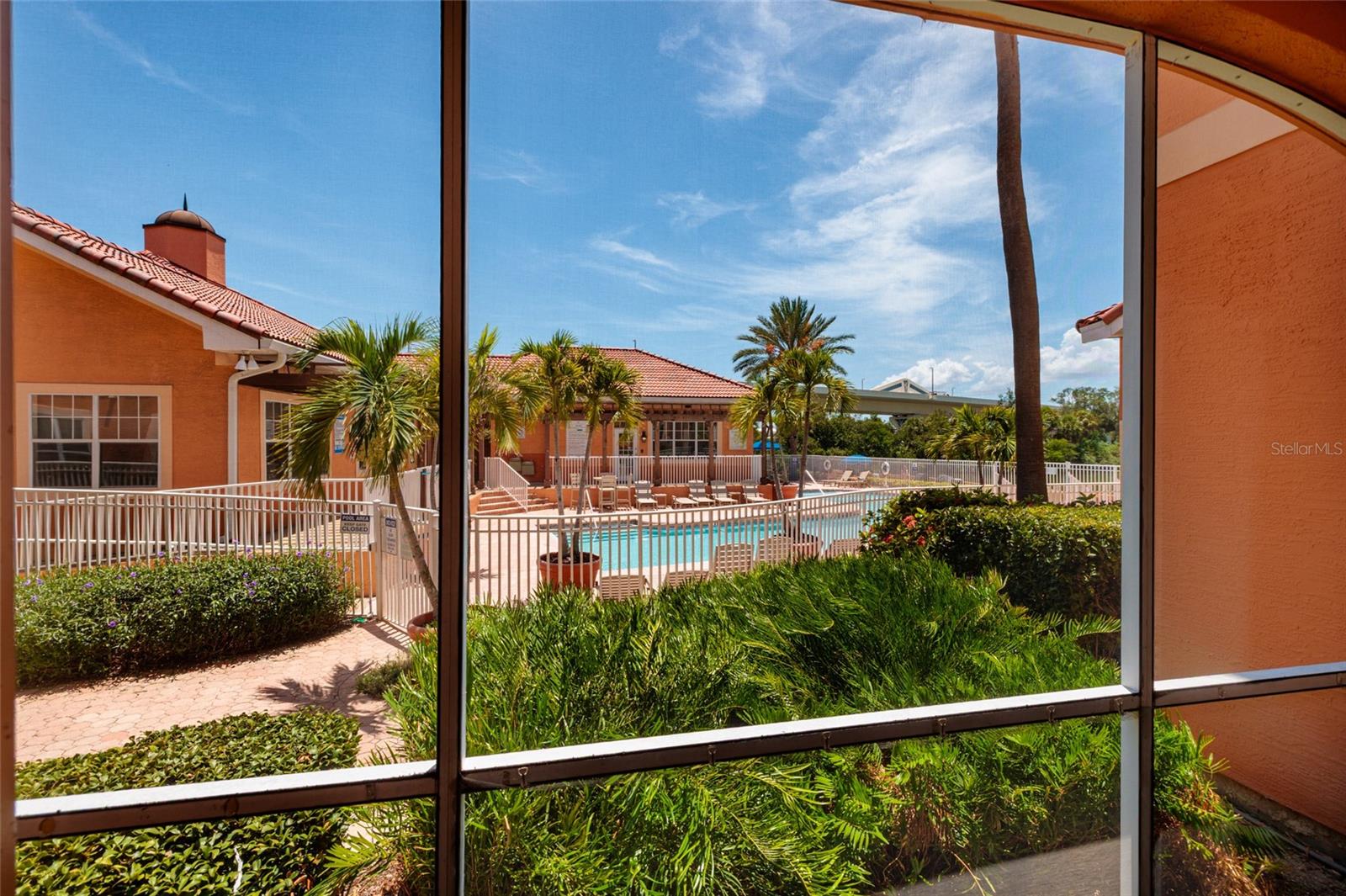 CULBREATH KEY BAYSIDE CONDOMIN - Residential