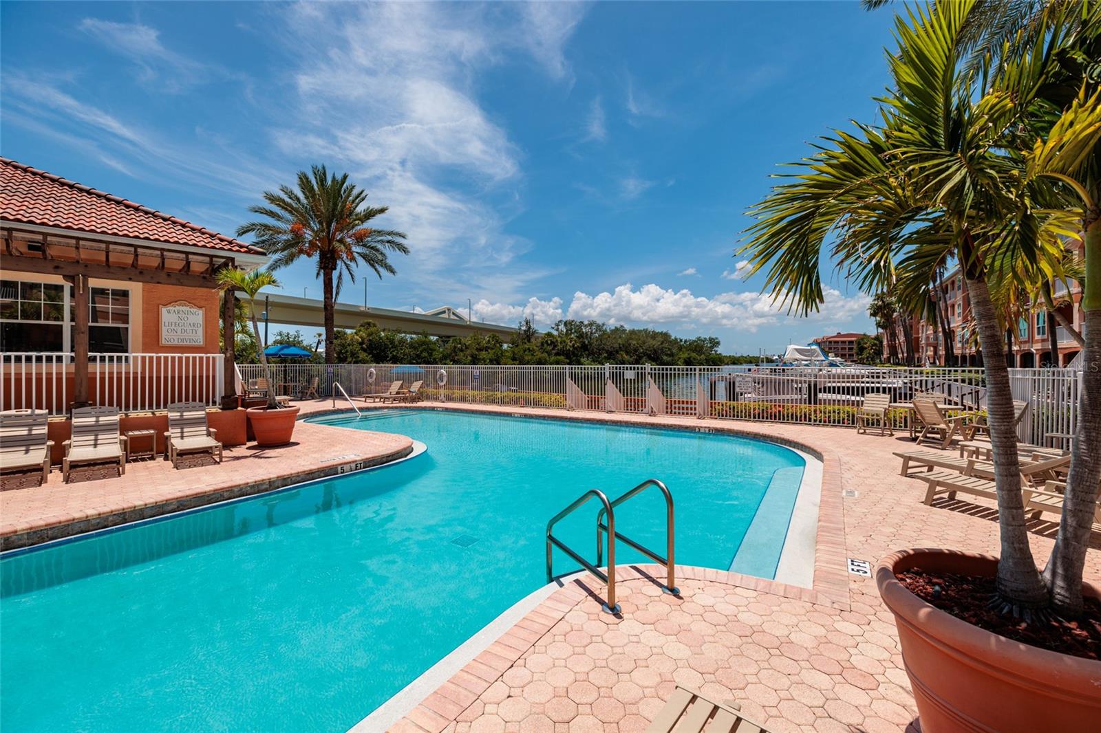 CULBREATH KEY BAYSIDE CONDOMIN - Residential