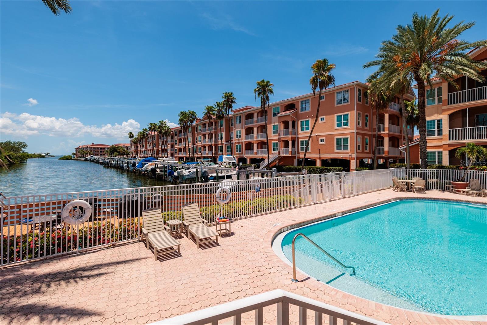 CULBREATH KEY BAYSIDE CONDOMIN - Residential