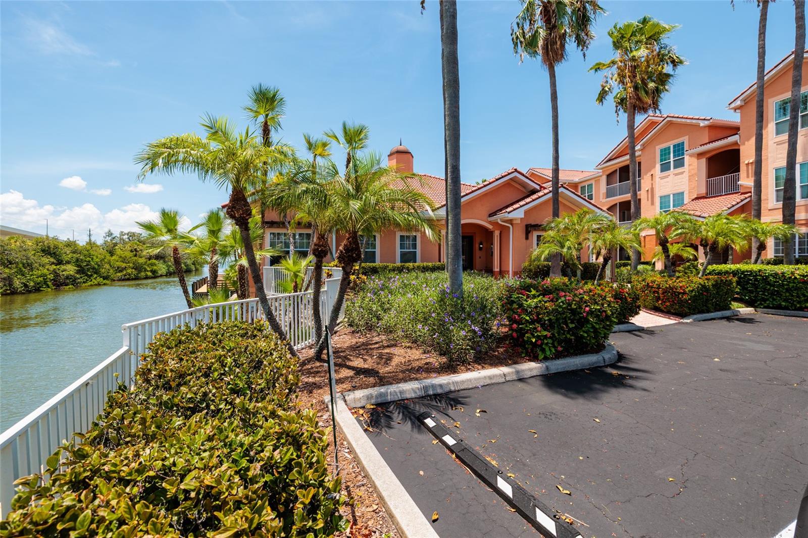 CULBREATH KEY BAYSIDE CONDOMIN - Residential