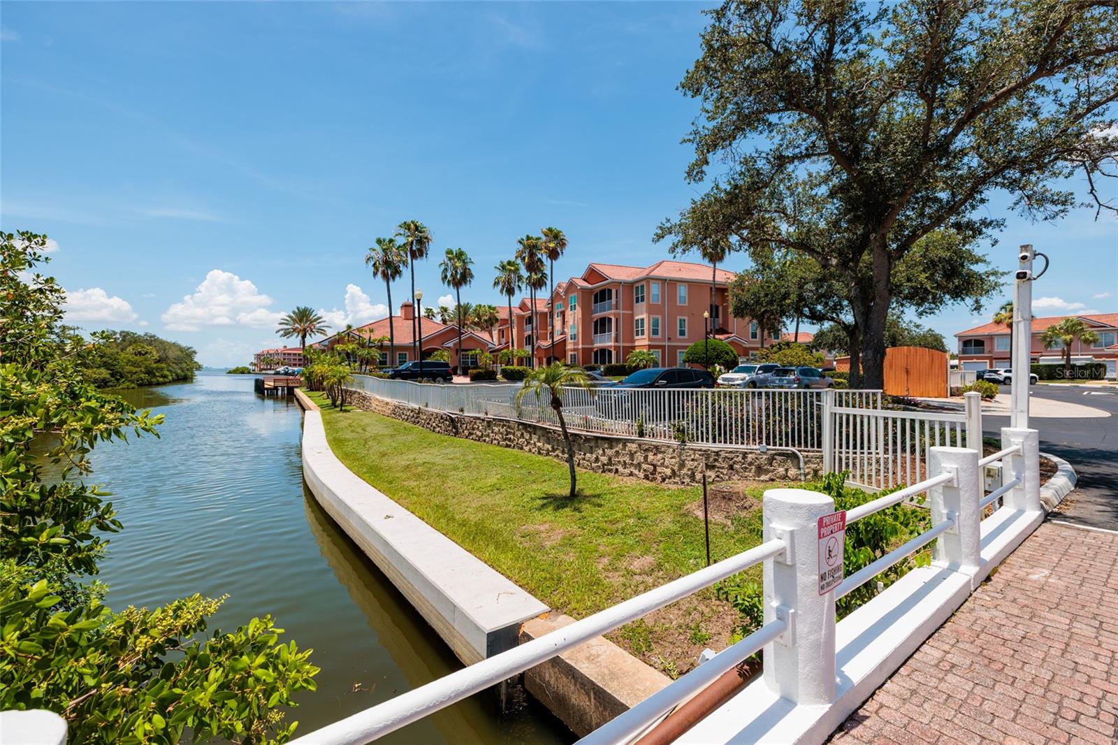 CULBREATH KEY BAYSIDE CONDOMIN - Residential